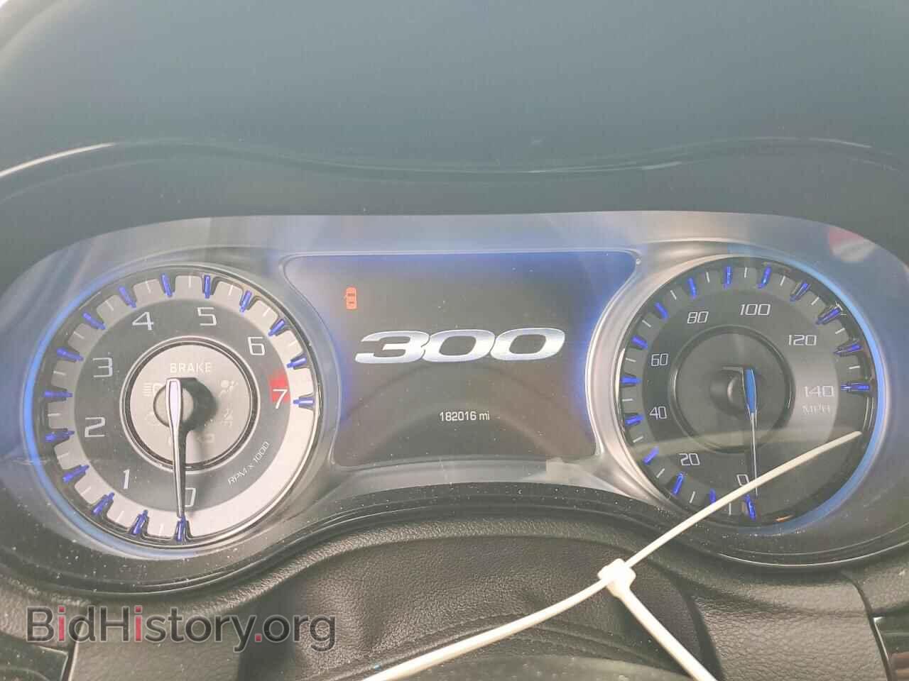 2019 CHRYSLER 300 - VIN: 2C3CCAGG4KH648912 - Фото 9