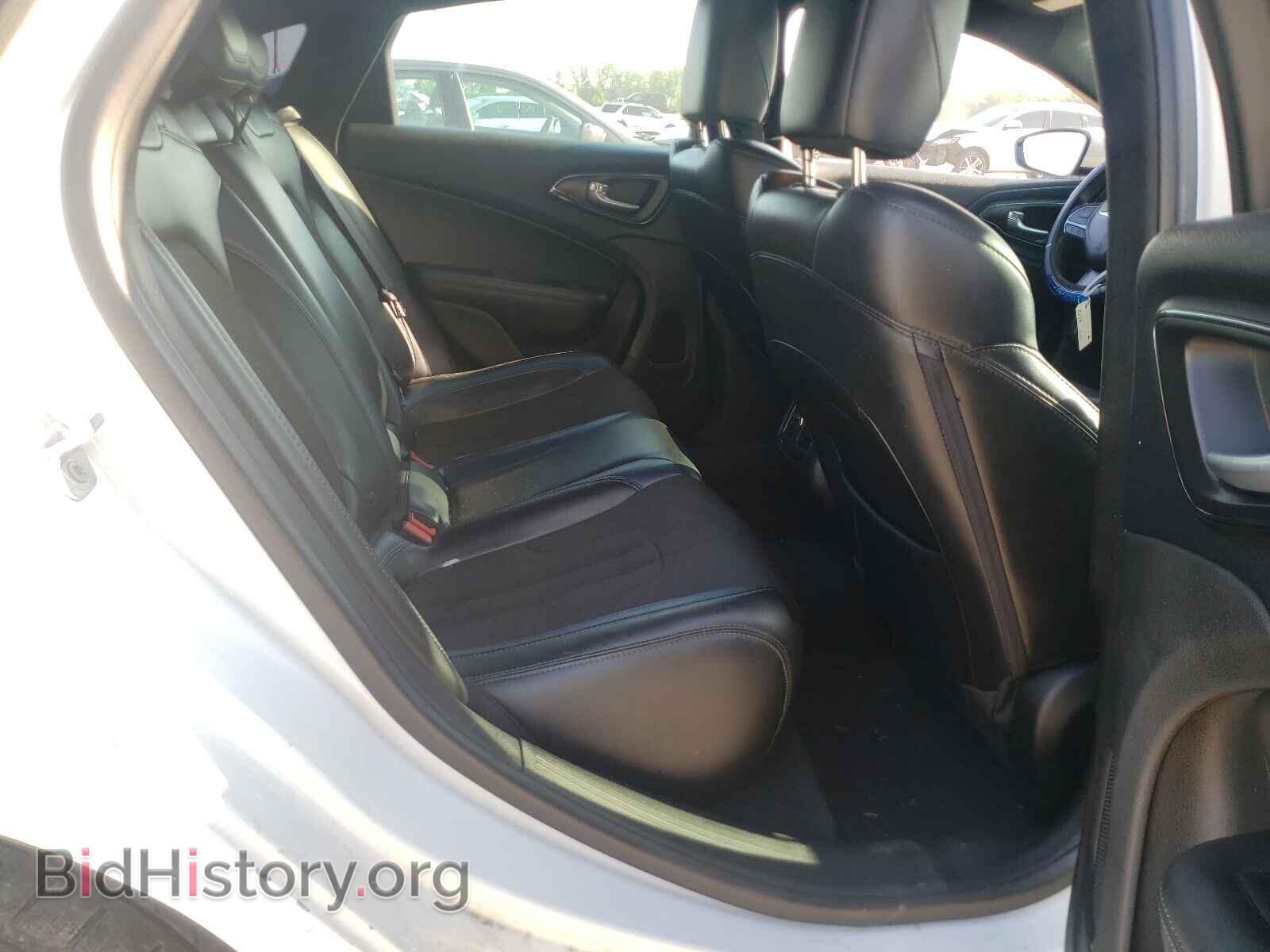 2016 CHRYSLER 200 - VIN: 1C3CCCBB2GN112840 - Фото 6