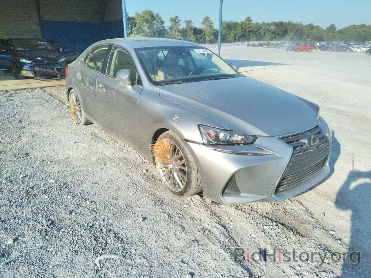 Photo JTHBA1D26H5042810 - LEXUS IS 2017