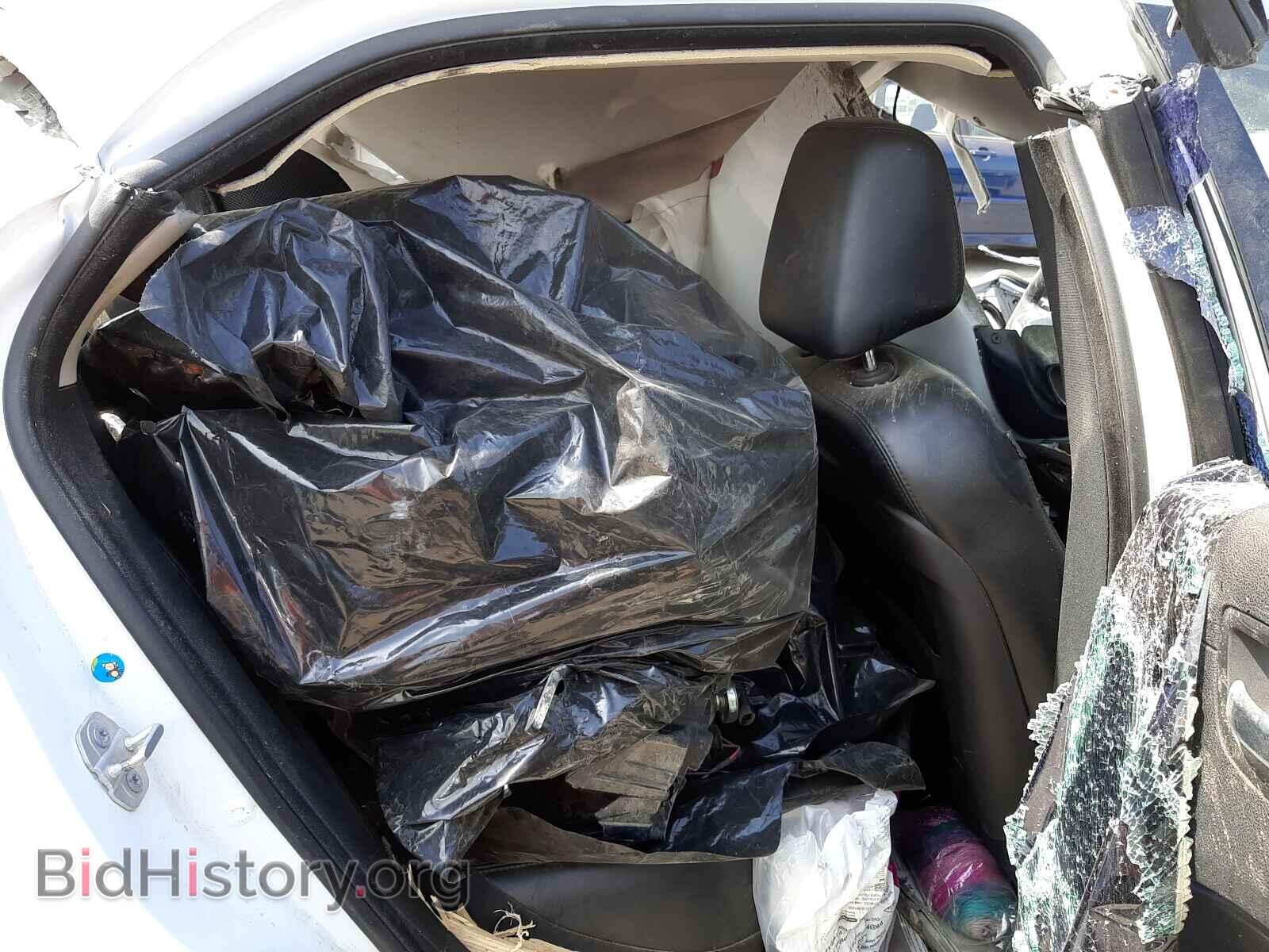 2015 CHRYSLER 300 - VIN: 2C3CCAAG4FH802159 - Фото 6