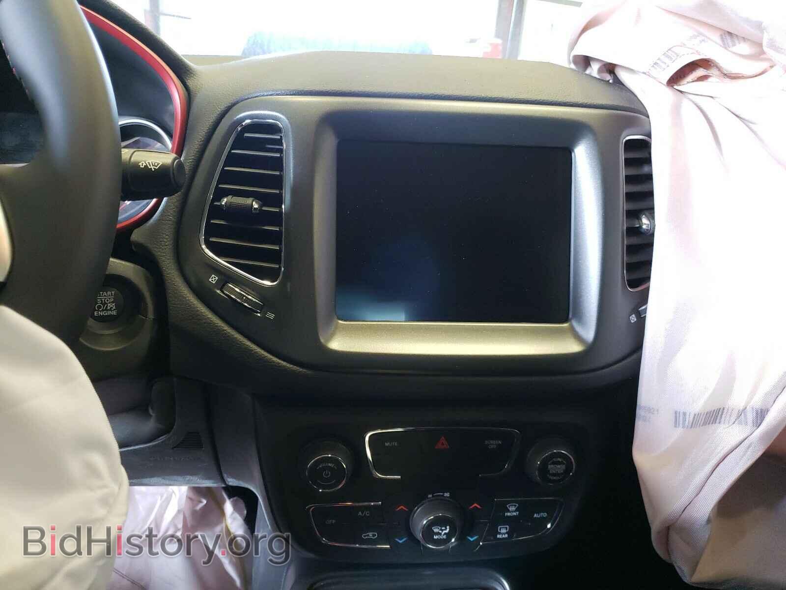 2020 JEEP COMPASS - VIN: 3C4NJDDB6LT214651 - Фото 9