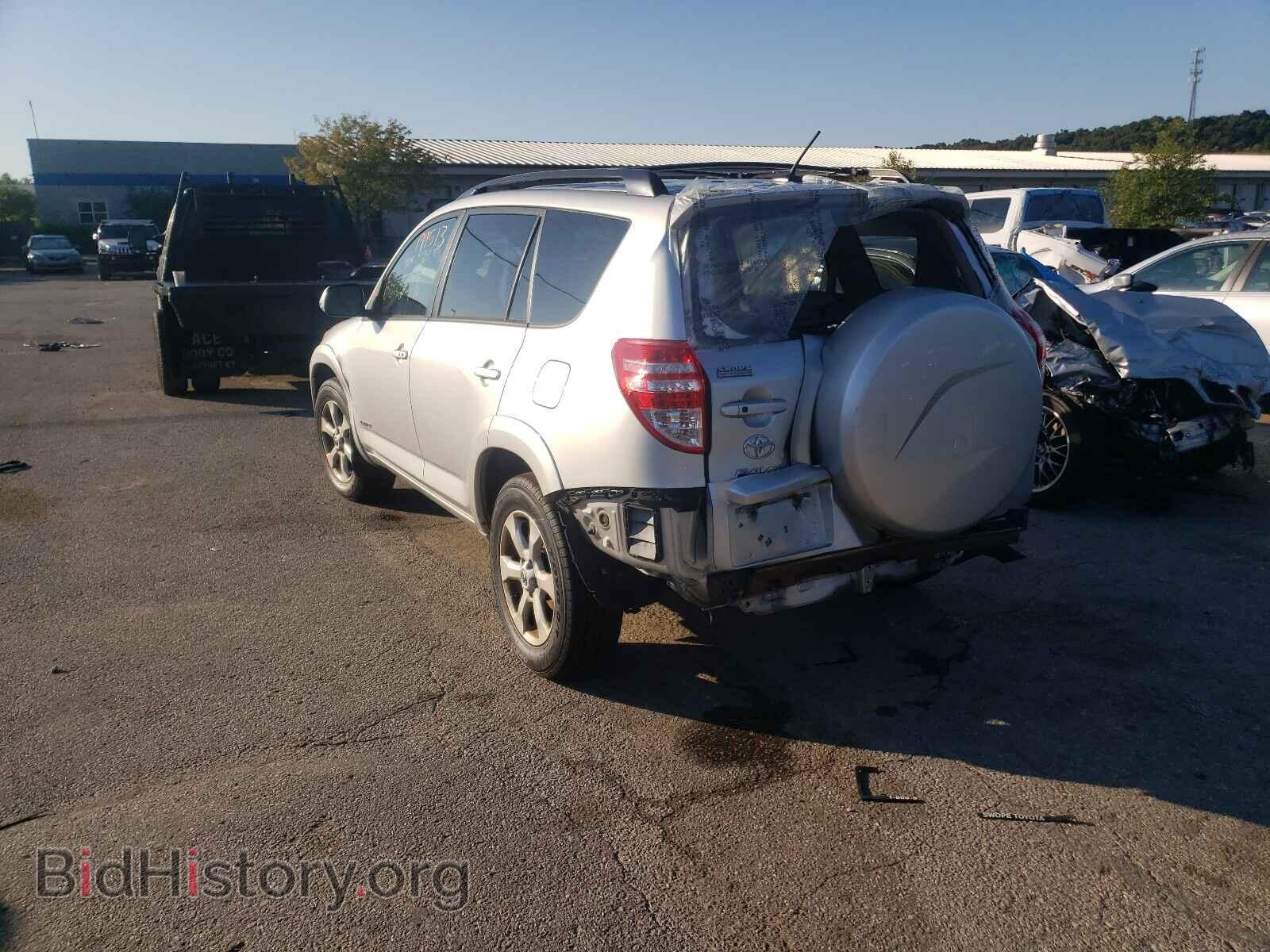2011 TOYOTA RAV4 - VIN: 2T3YF4DV2BW073013 - Фото 3
