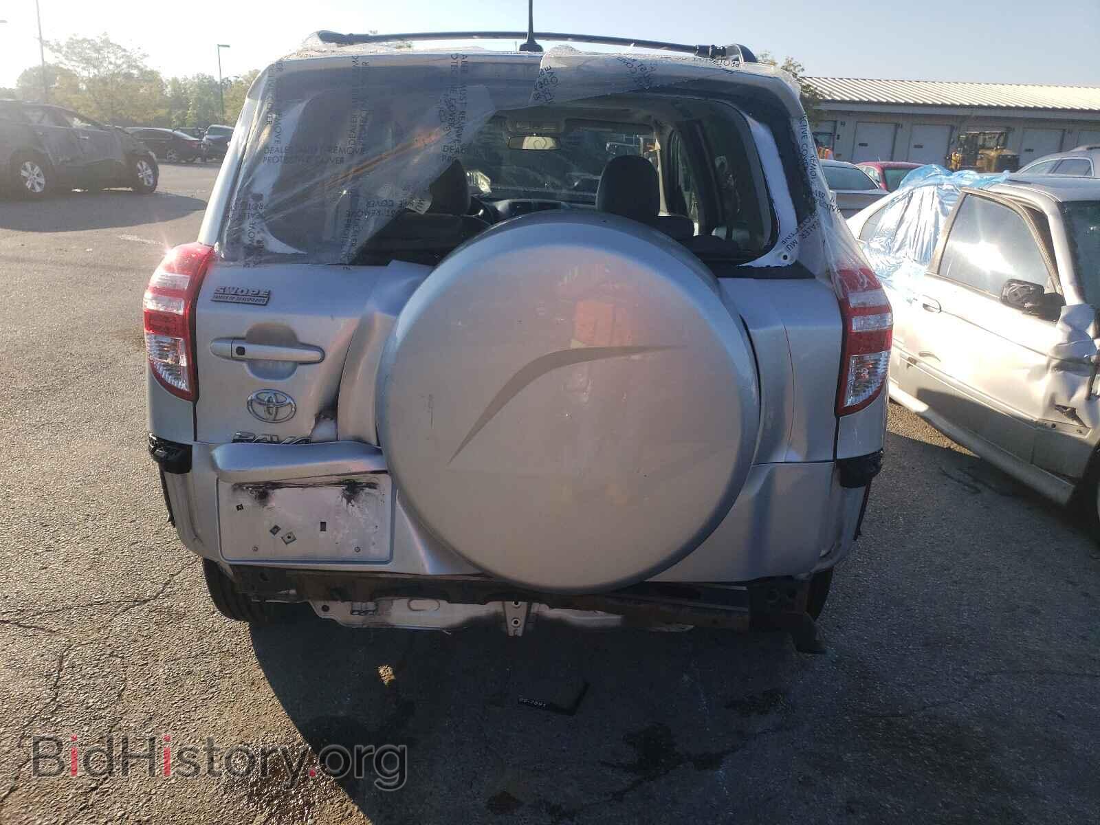 2011 TOYOTA RAV4 - VIN: 2T3YF4DV2BW073013 - Фото 9