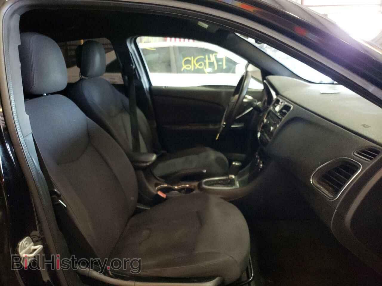 2013 CHRYSLER 200 - VIN: 1C3CCBAB6DN685828 - Фото 5
