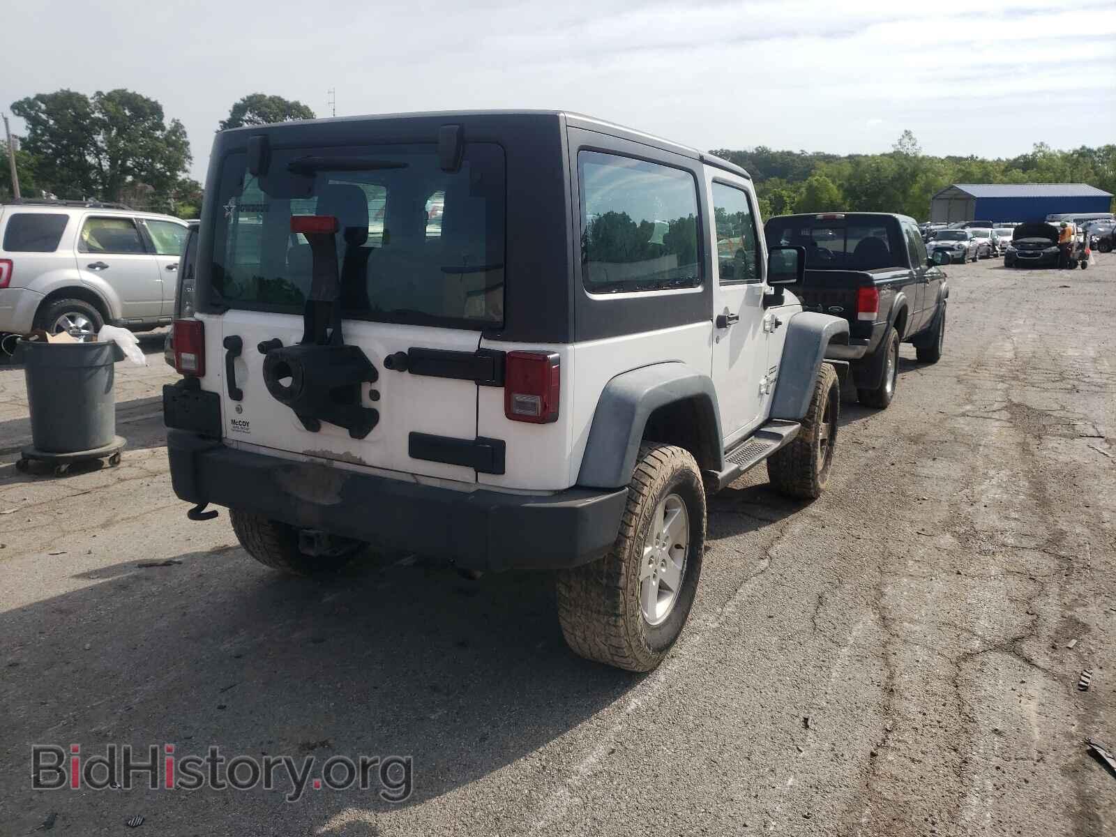 2011 JEEP WRANGLER - VIN: 1J4AA2D14BL548823 - Фото 4