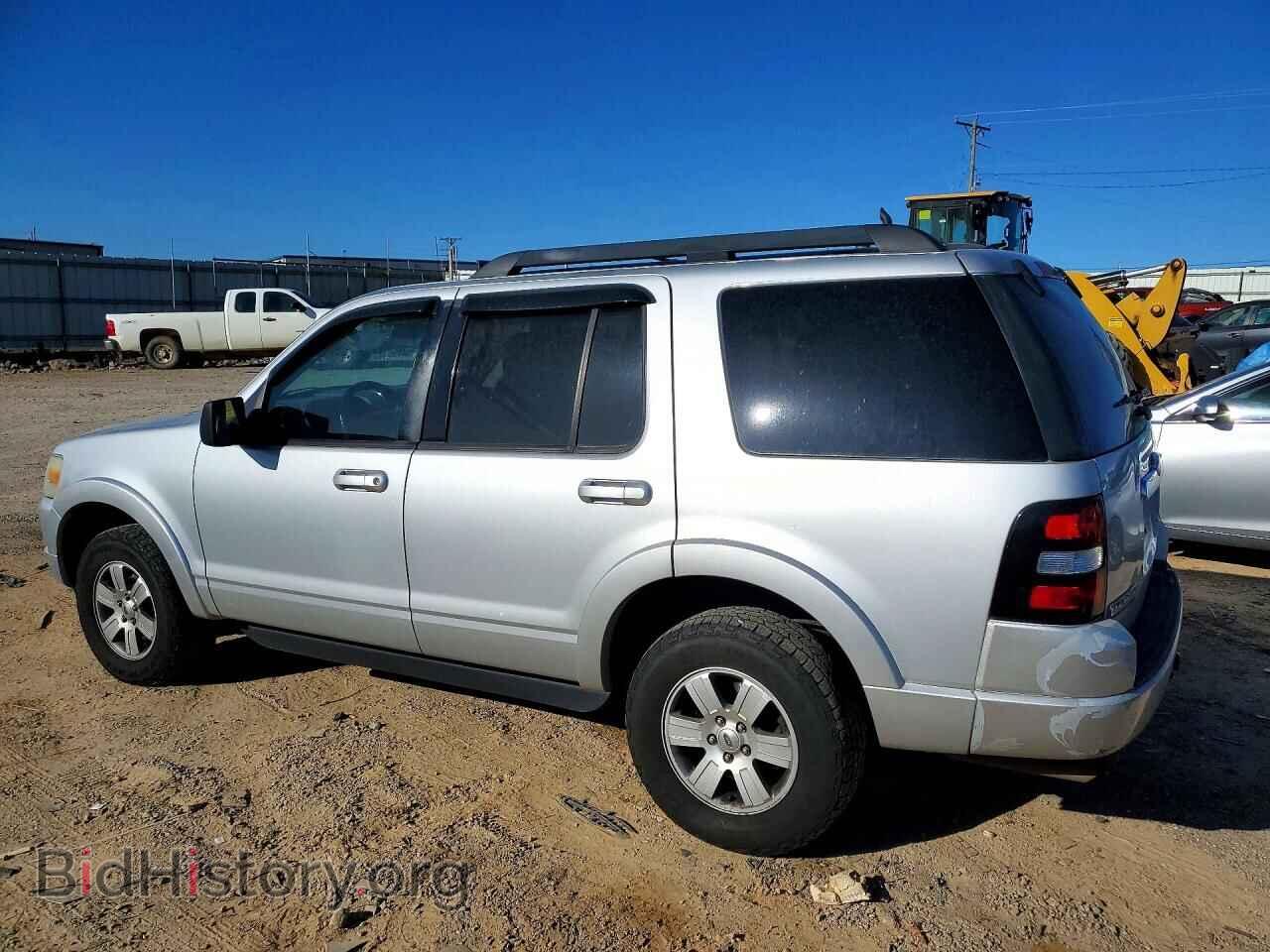 2010 FORD EXPLORER - VIN: 1FMEU7DE7AUA30577 - Фото 2