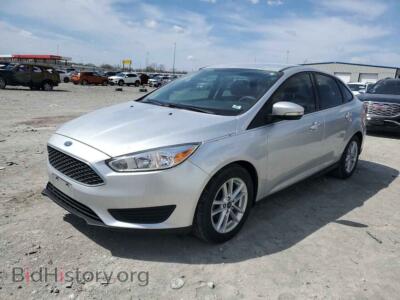2017 Ford FOCUS SE, серебристый — VIN 1FADP3FE3HL264167, Copart