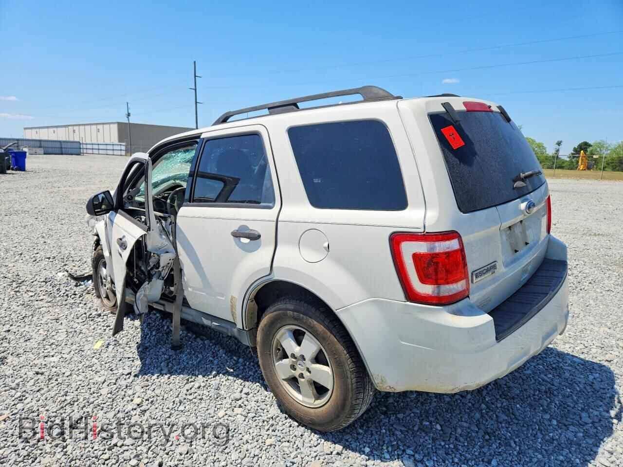 2011 FORD ESCAPE - VIN: 1FMCU0D76BKC48460 - Фото 2