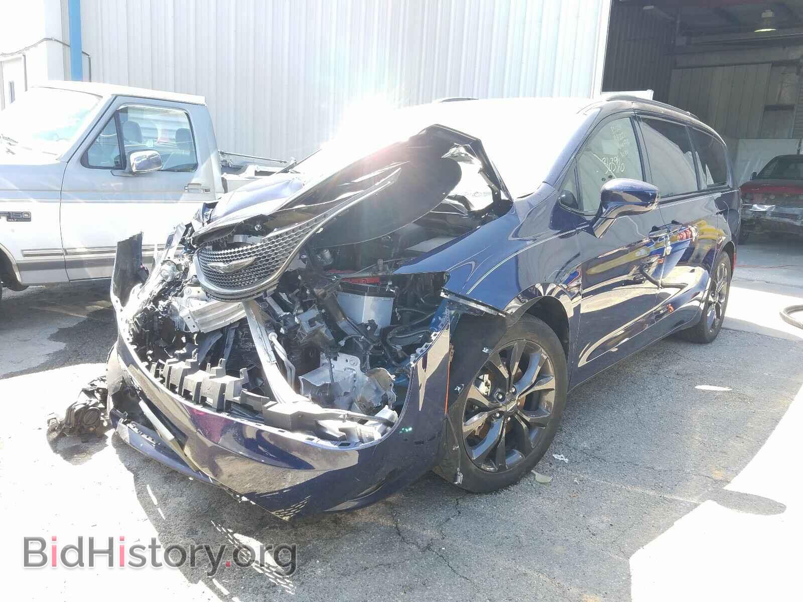 2019 CHRYSLER PACIFICA - VIN: 2C4RC1FG2KR554982 - Фото 2