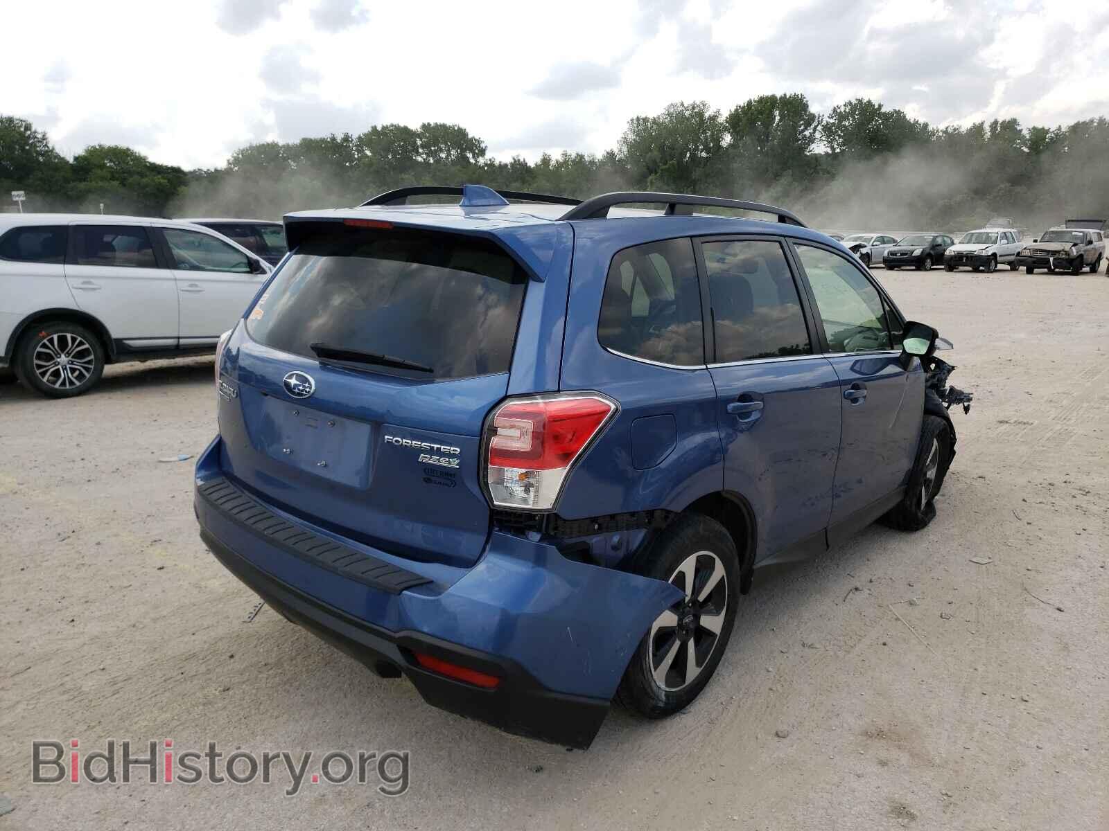2017 SUBARU FORESTER - VIN: JF2SJALC6HH444774 - Фото 4