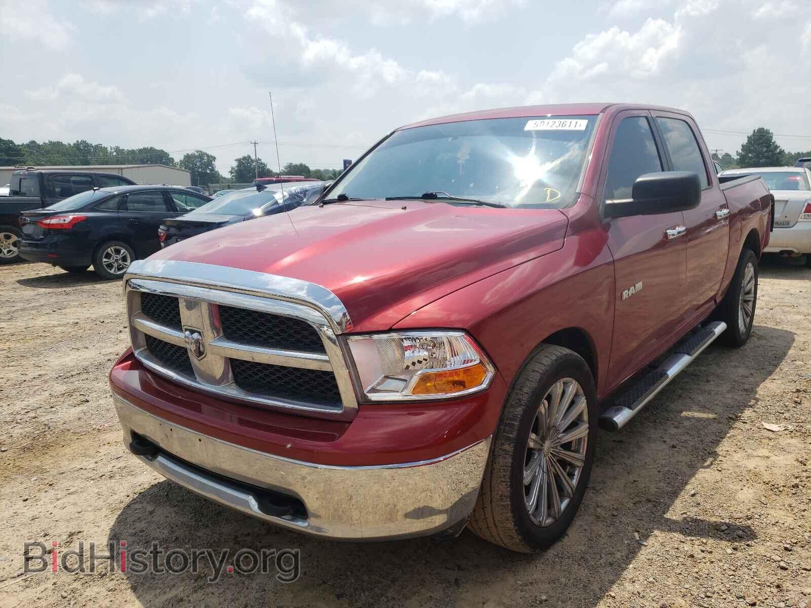 2010 DODGE RAM 1500 - VIN: 1D7RB1CP3AS189299 - Фото 2