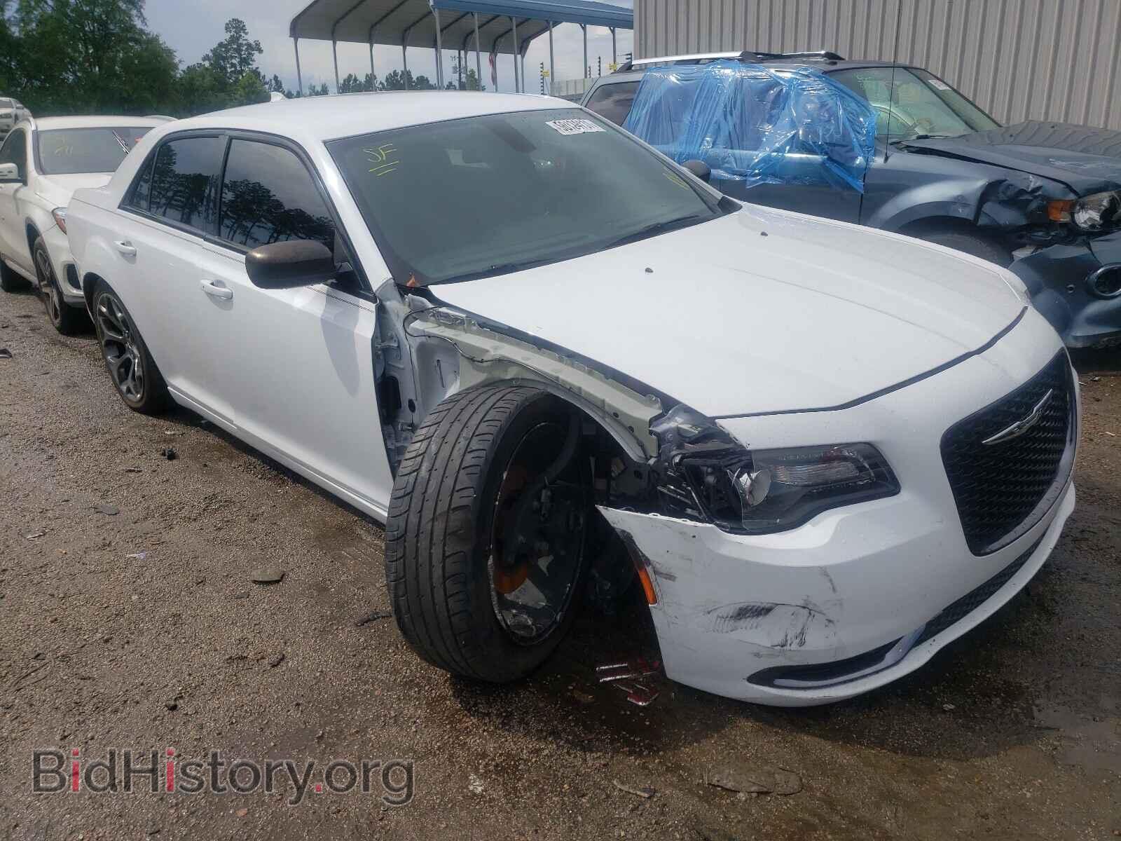 Фотография 2C3CCABG2GH238723 - CHRYSLER 300 2016