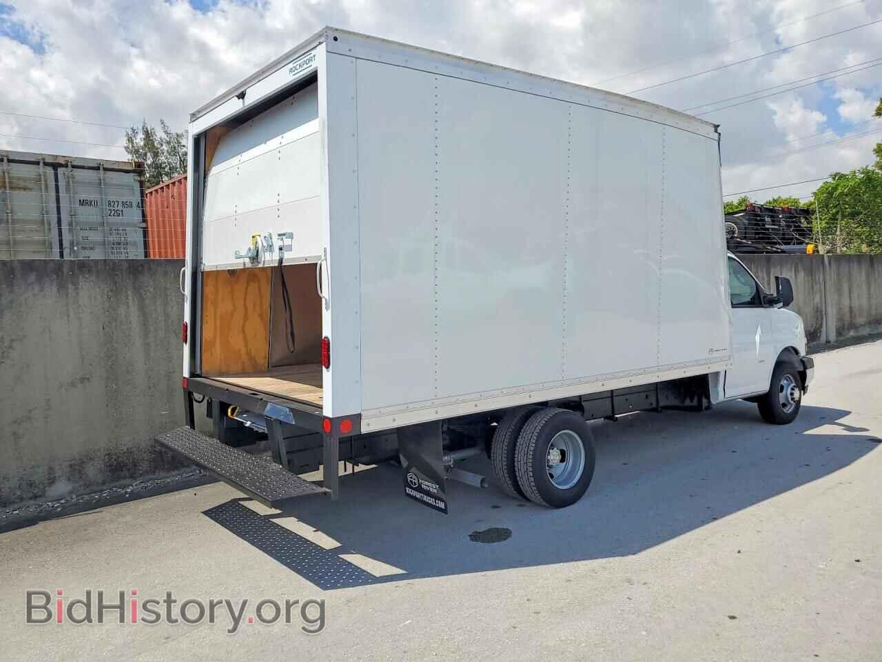 2025 CHEVROLET EXPRESS - VIN: 1HA3GSC73SN014876 - Фото 3