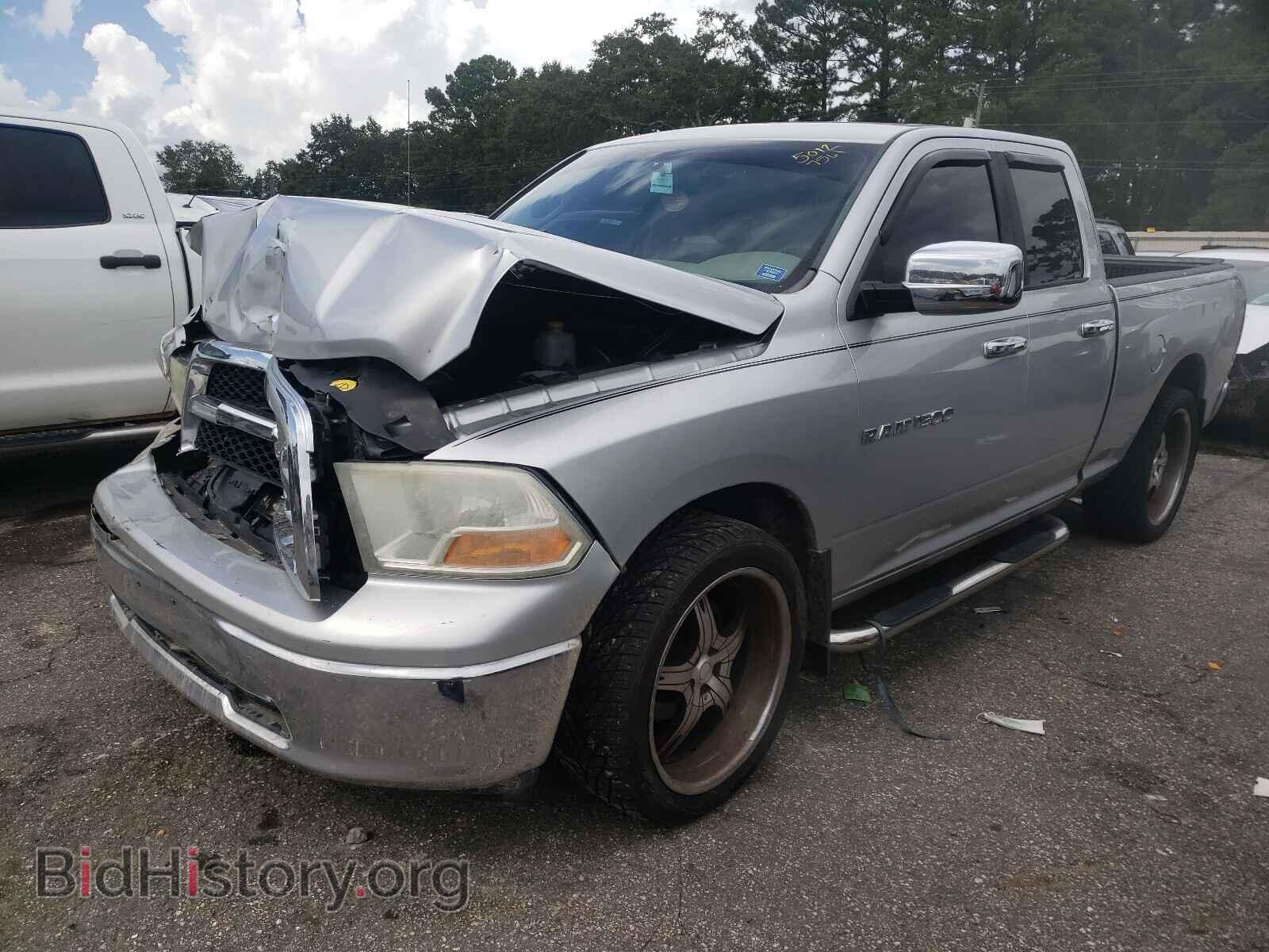2011 DODGE RAM 1500 - VIN: 1D7RB1GPXBS533271 - Фото 2