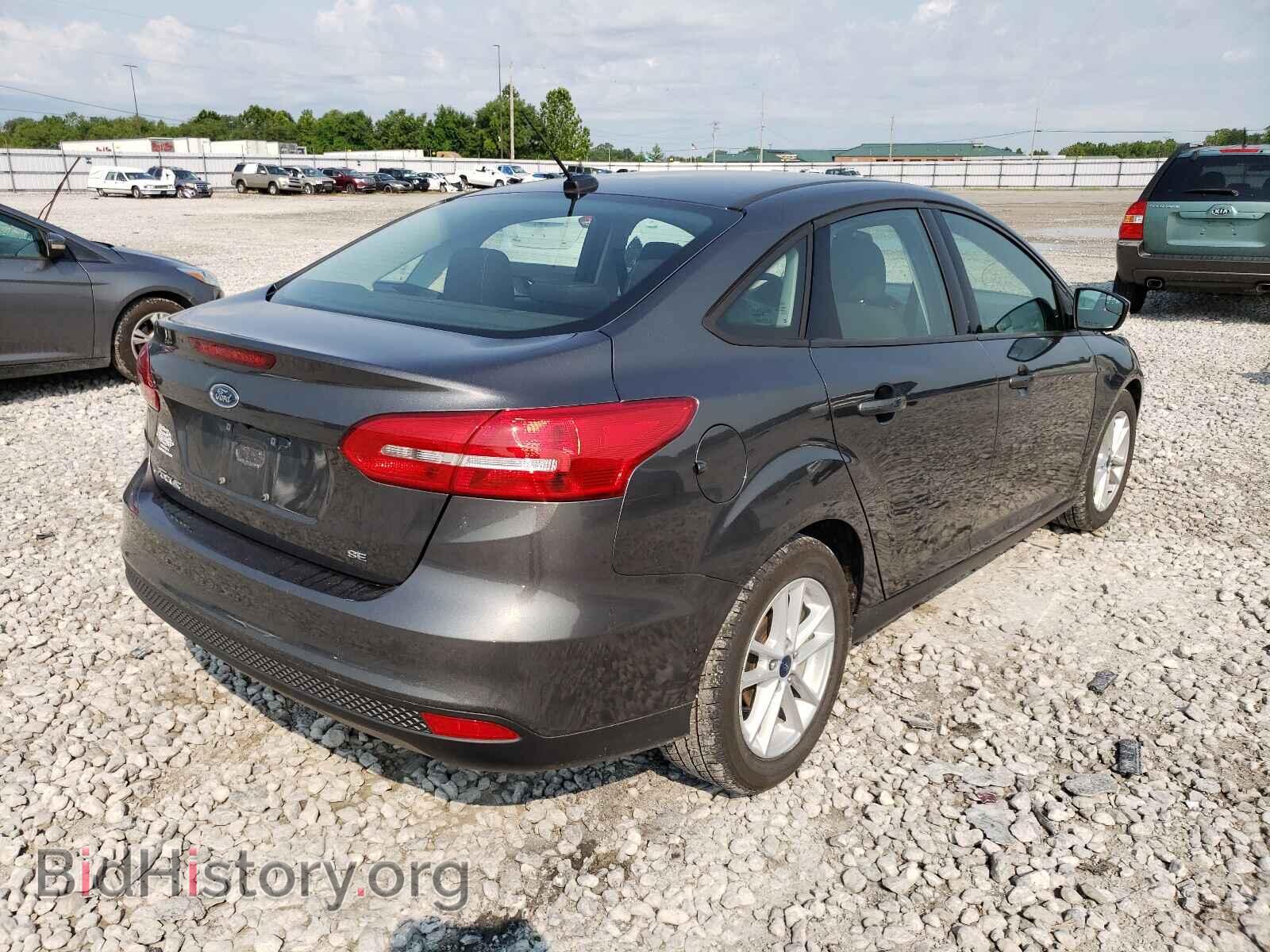 2017 FORD FOCUS - VIN: 1FADP3F2XHL327853 - Фото 4
