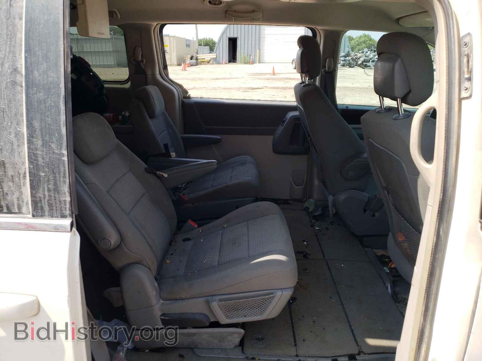 2010 CHRYSLER MINIVAN - VIN: 2A4RR5D1XAR337791 - Photo 6
