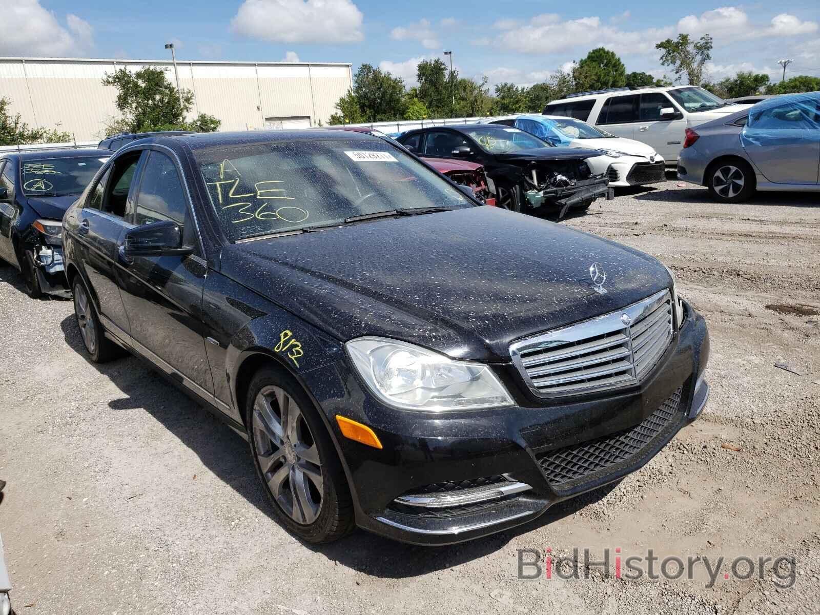 Photo WDDGF4HB8CA628564 - MERCEDES-BENZ C CLASS 2012