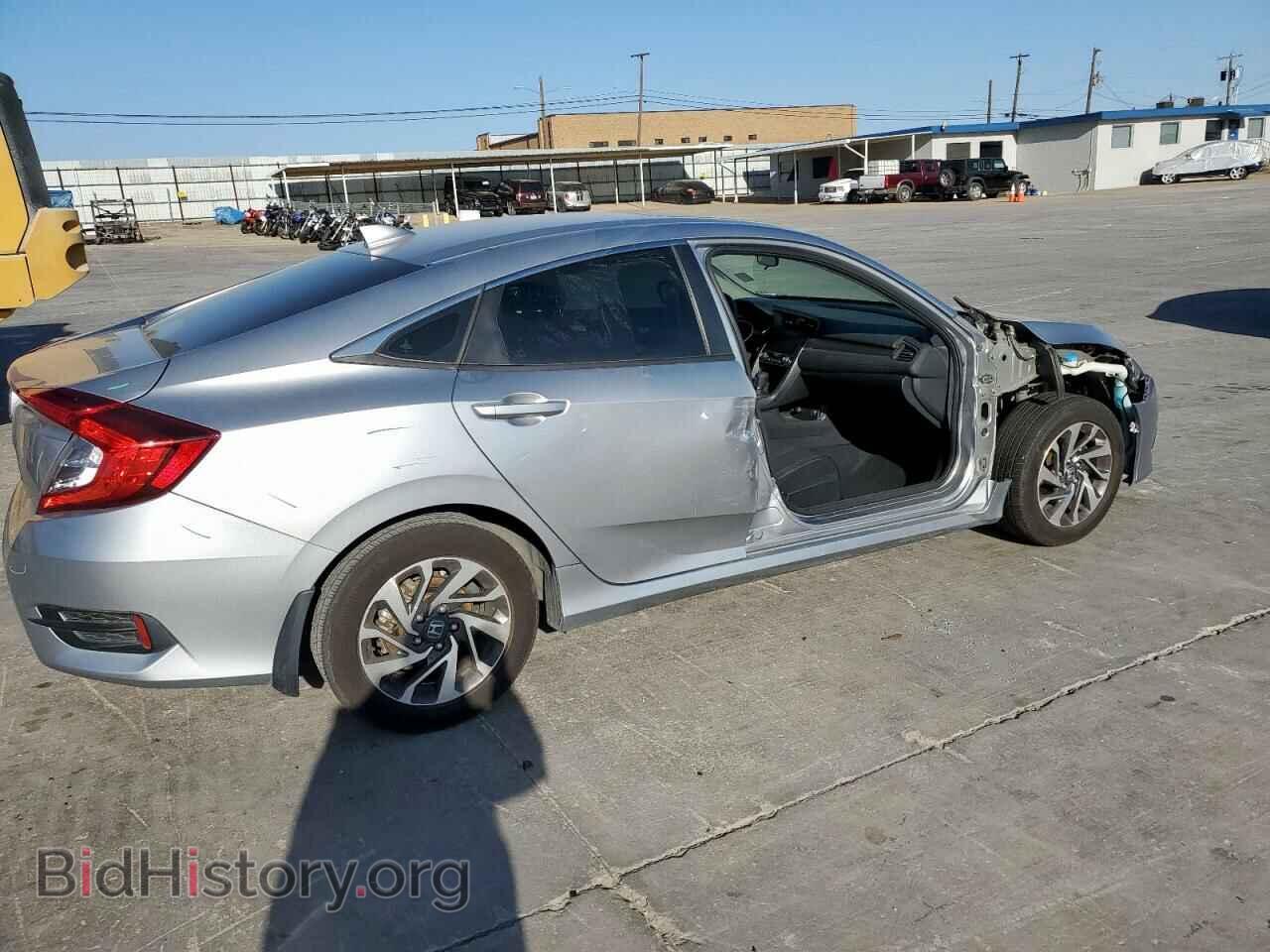 2017 HONDA CIVIC - VIN: 19XFC2F7XHE072442 - Фото 3
