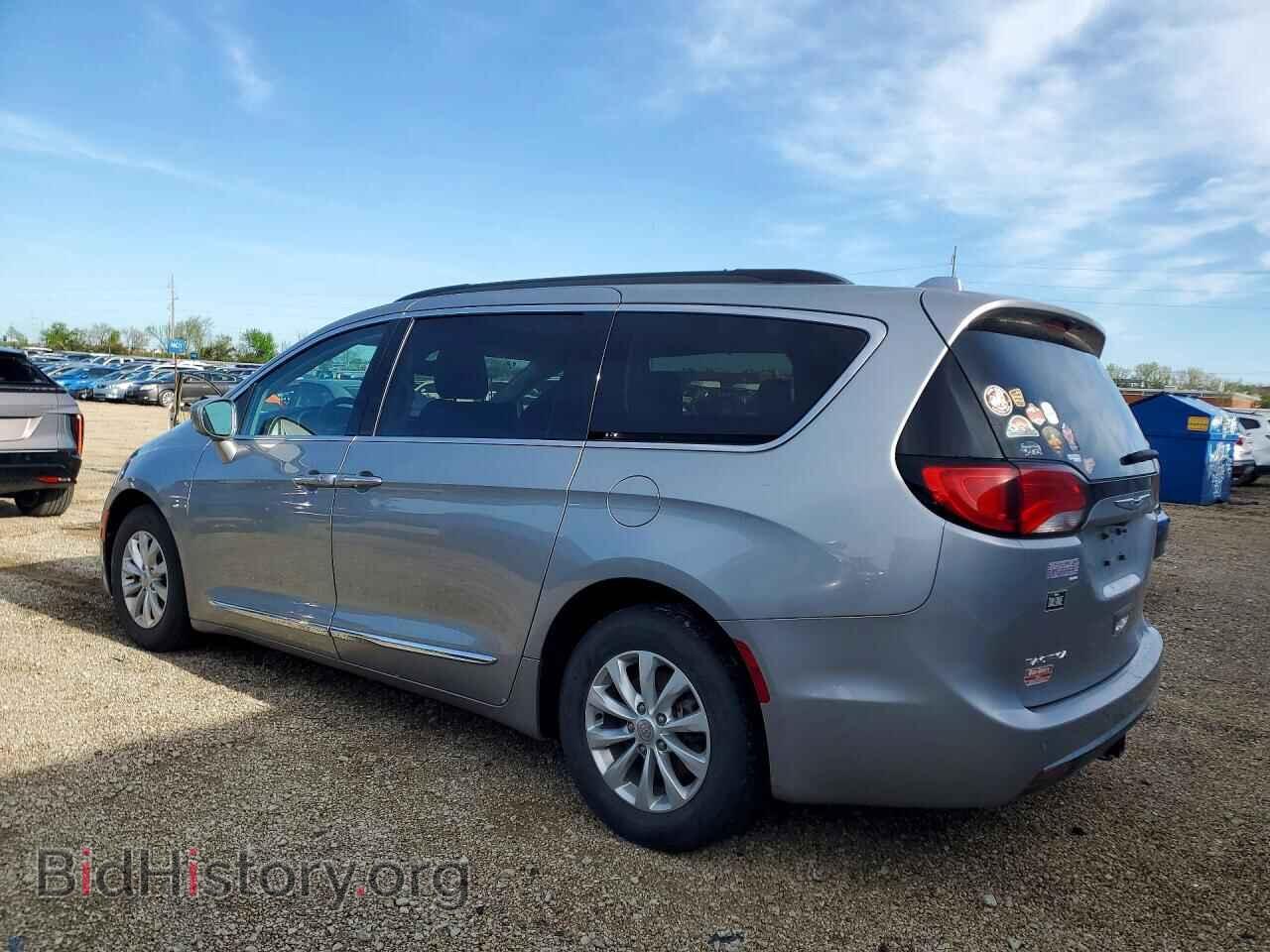 2017 CHRYSLER PACIFICA - VIN: 2C4RC1BG2HR770670 - Photo 2