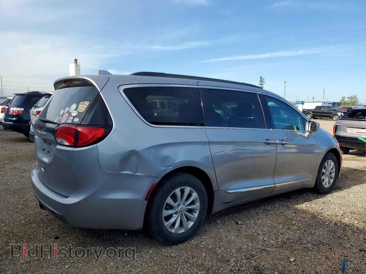 2017 CHRYSLER PACIFICA - VIN: 2C4RC1BG2HR770670 - Photo 3