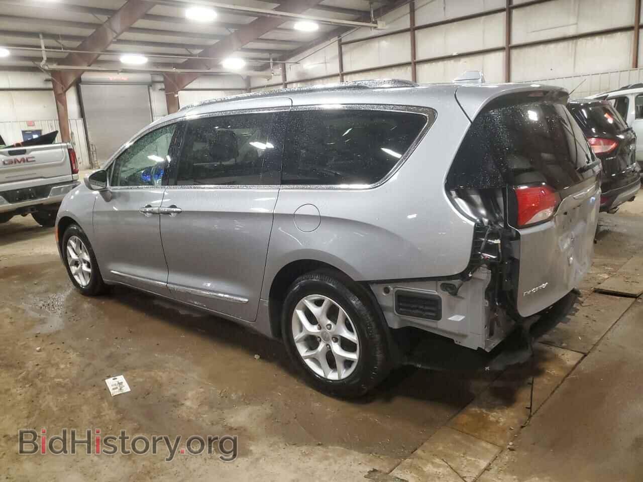 2017 CHRYSLER PACIFICA - VIN: 2C4RC1EGXHR816581 - Photo 2