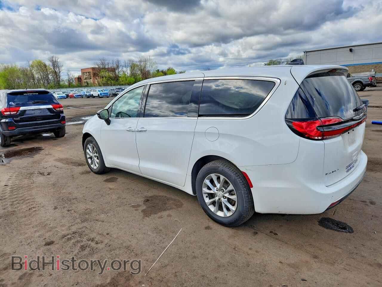 2025 CHRYSLER PACIFICA - VIN: 2C4RC3BG7SR563288 - Photo 2