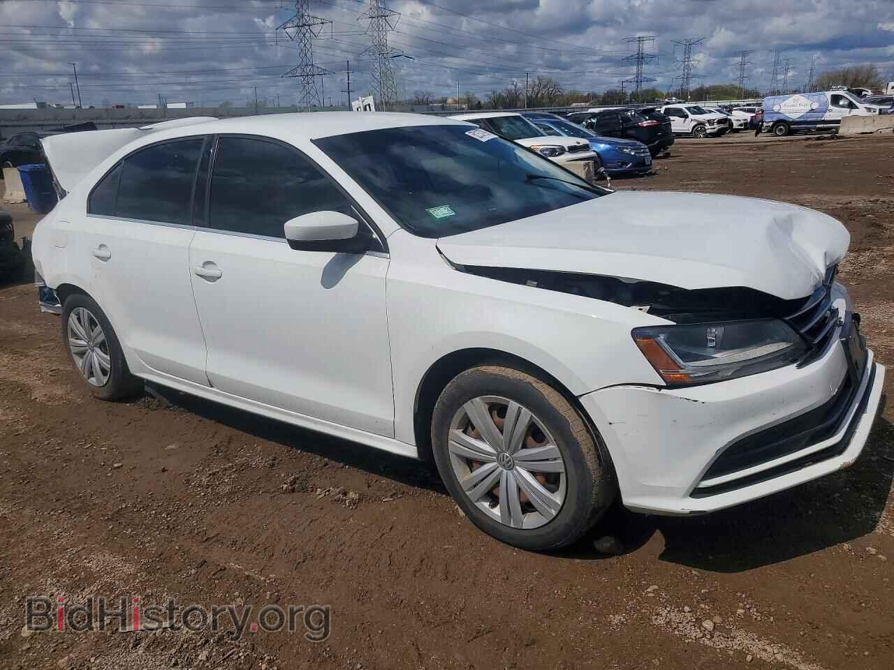 2017 VOLKSWAGEN JETTA - VIN: 3VW2B7AJ7HM386005 - Фото 4