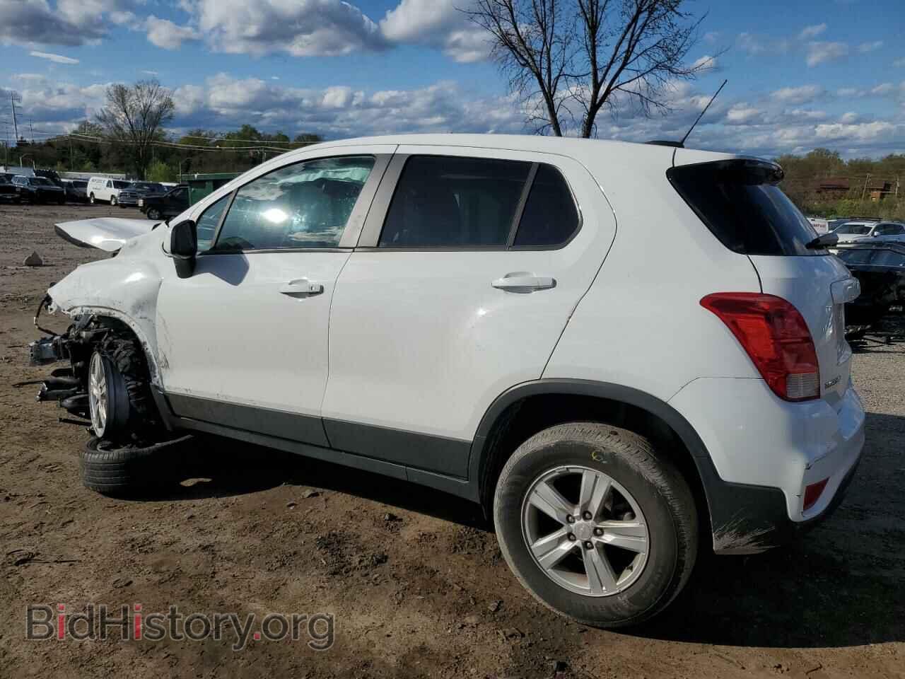 2019 CHEVROLET TRAX - VIN: 3GNCJNSB3KL406230 - Photo 2