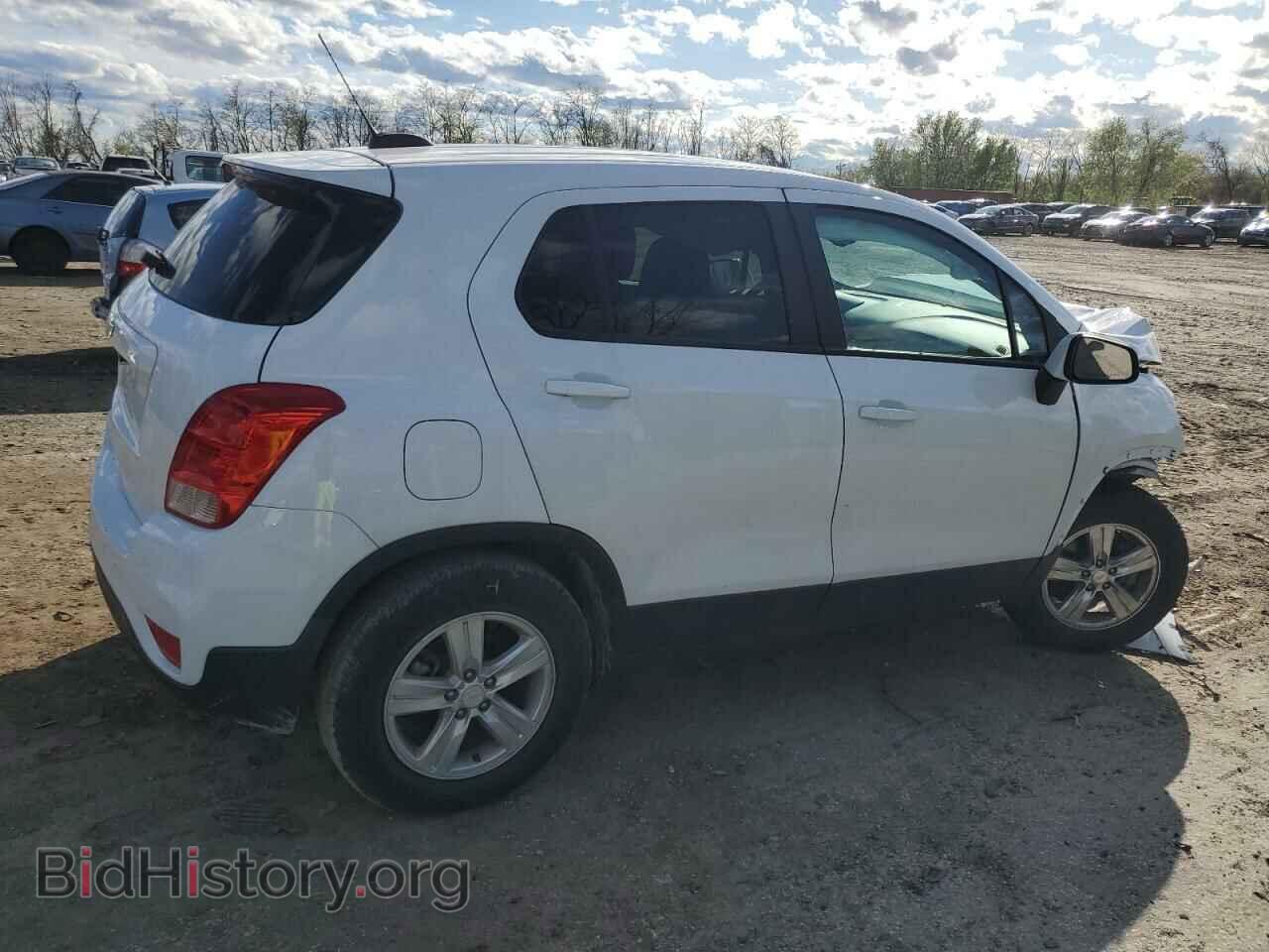 2019 CHEVROLET TRAX - VIN: 3GNCJNSB3KL406230 - Photo 3