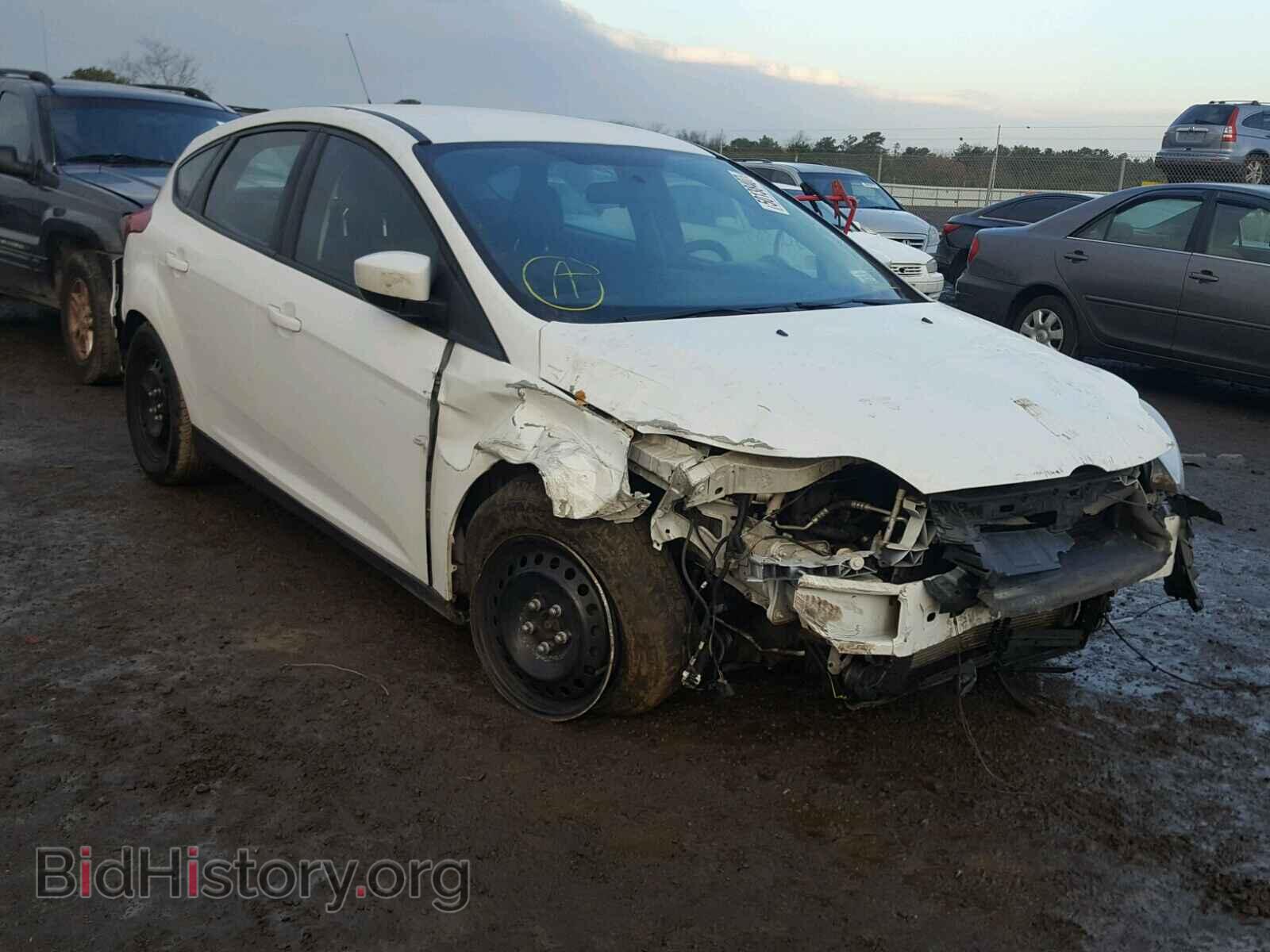 Photo 1FAHP3K2XCL197220 - FORD FOCUS 2012