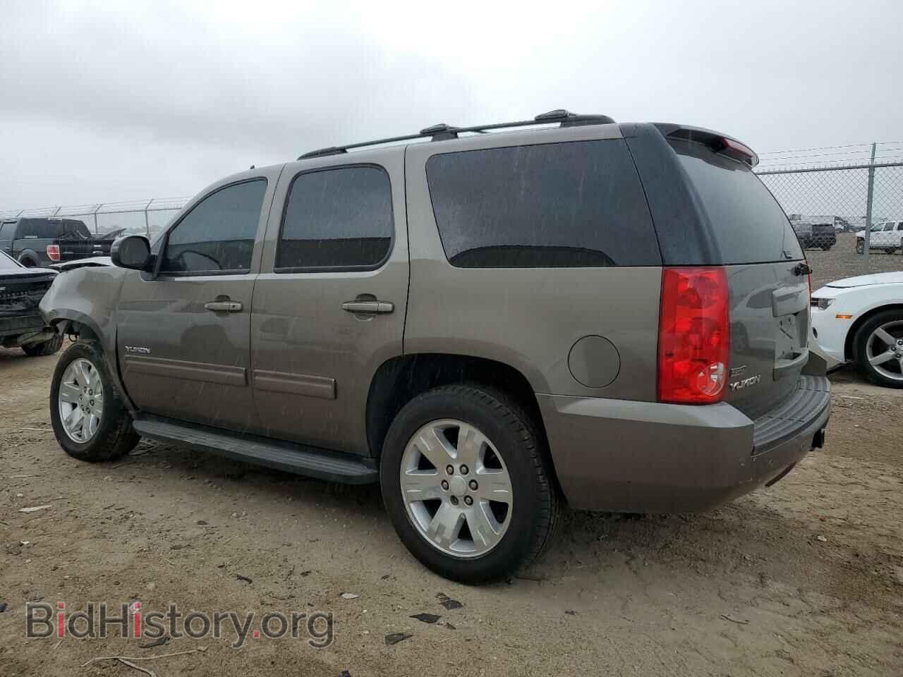 2011 GMC YUKON - VIN: 1GKS1AE06BR250544 - Фото 2