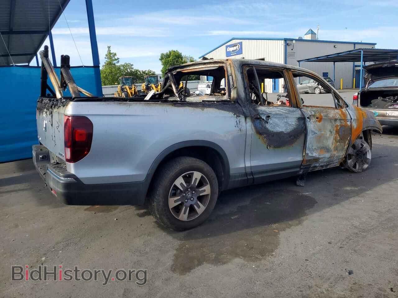 2017 HONDA RIDGELINE - VIN: 5FPYK3F63HB036473 - Photo 3