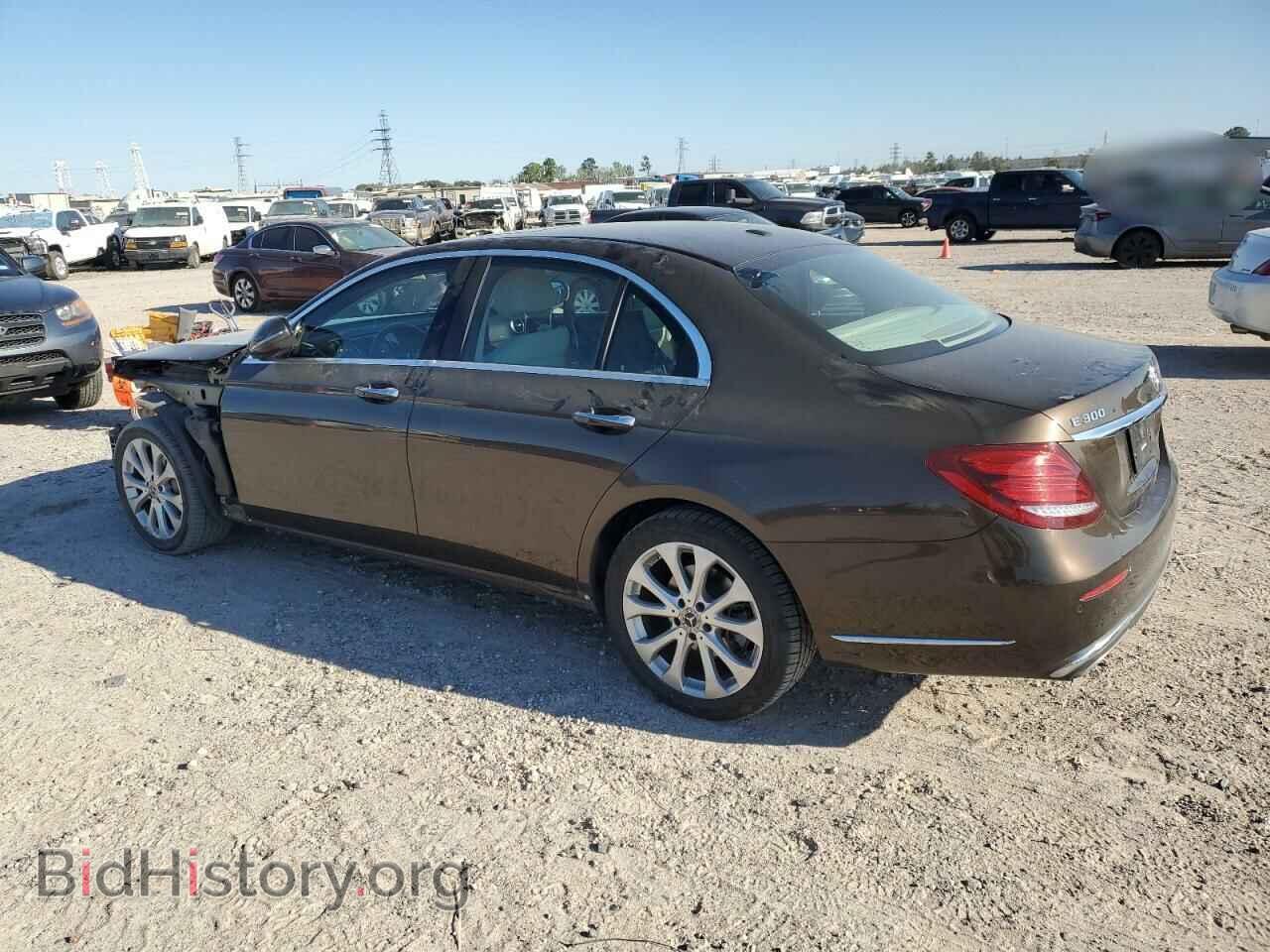 2017 MERCEDES-BENZ E-CLASS - VIN: WDDZF4JB9HA288335 - Фото 2