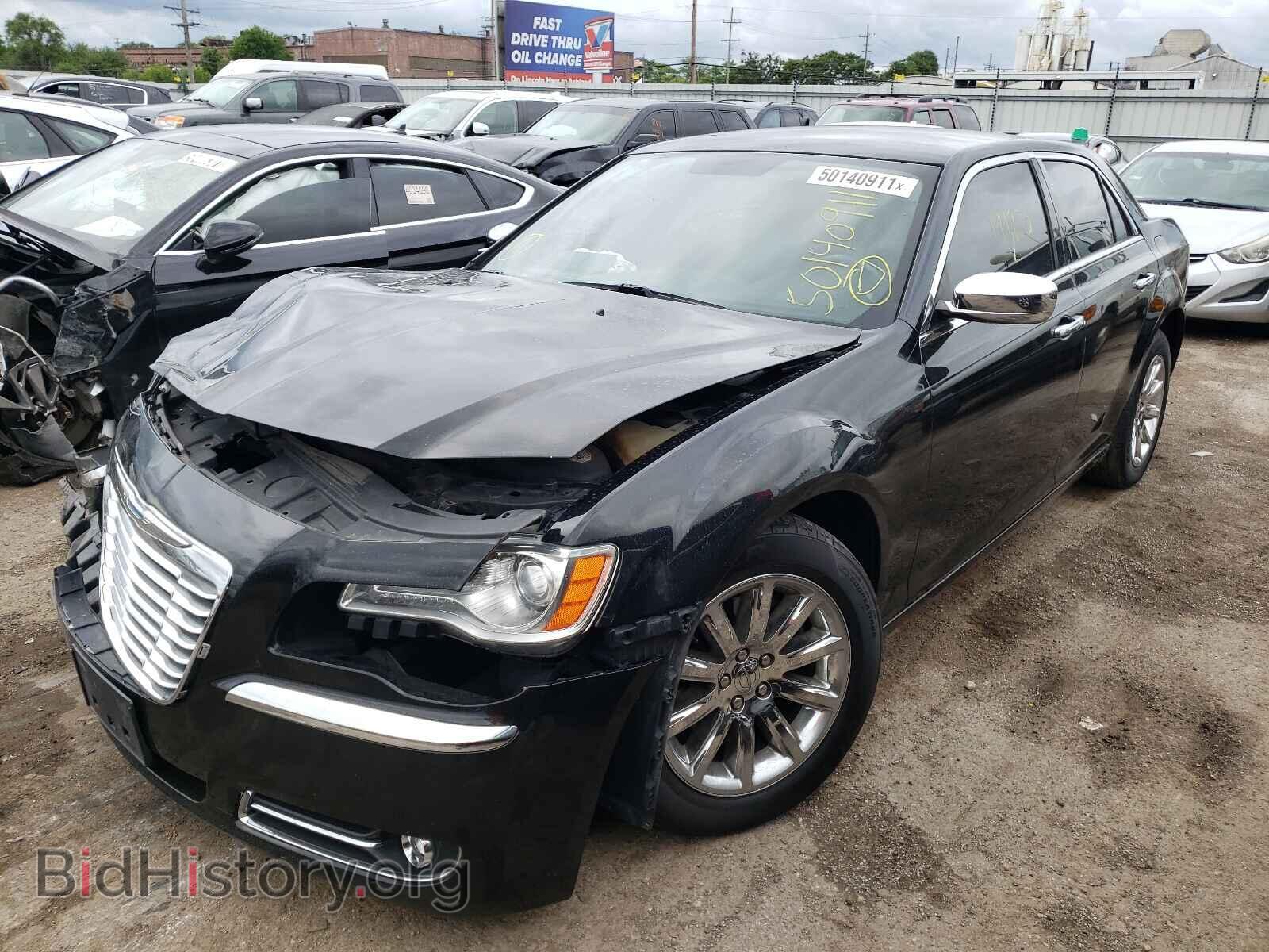 2011 CHRYSLER 300 - VIN: 2C3CA5CG2BH594836 - Фото 2