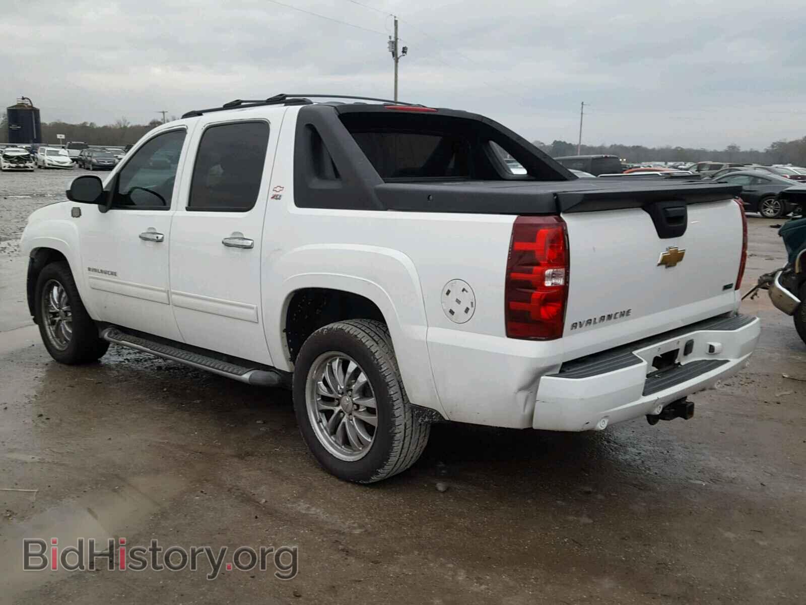 2010 CHEVROLET AVALANCHE - VIN: 3GNVKFE02AG168318 - Фото 3