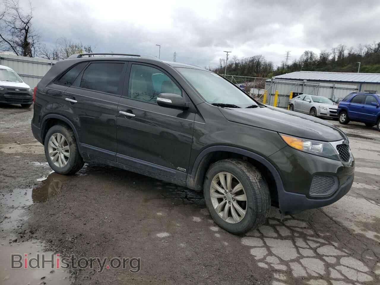 2011 KIA SORENTO - VIN: 5XYKTDA25BG092629 - Фото 4