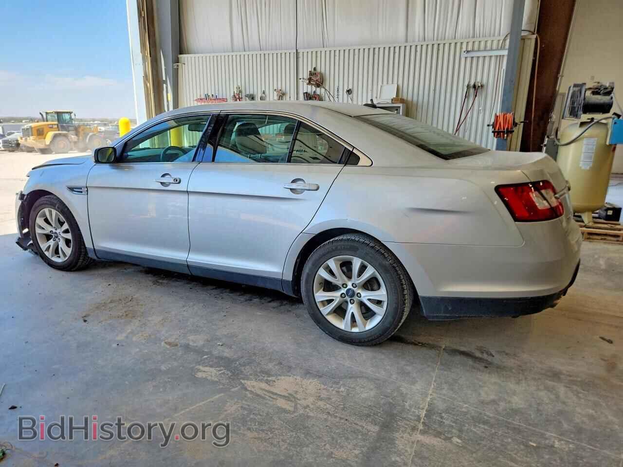 2011 FORD TAURUS - VIN: 1FAHP2EWXBG112795 - Фото 2