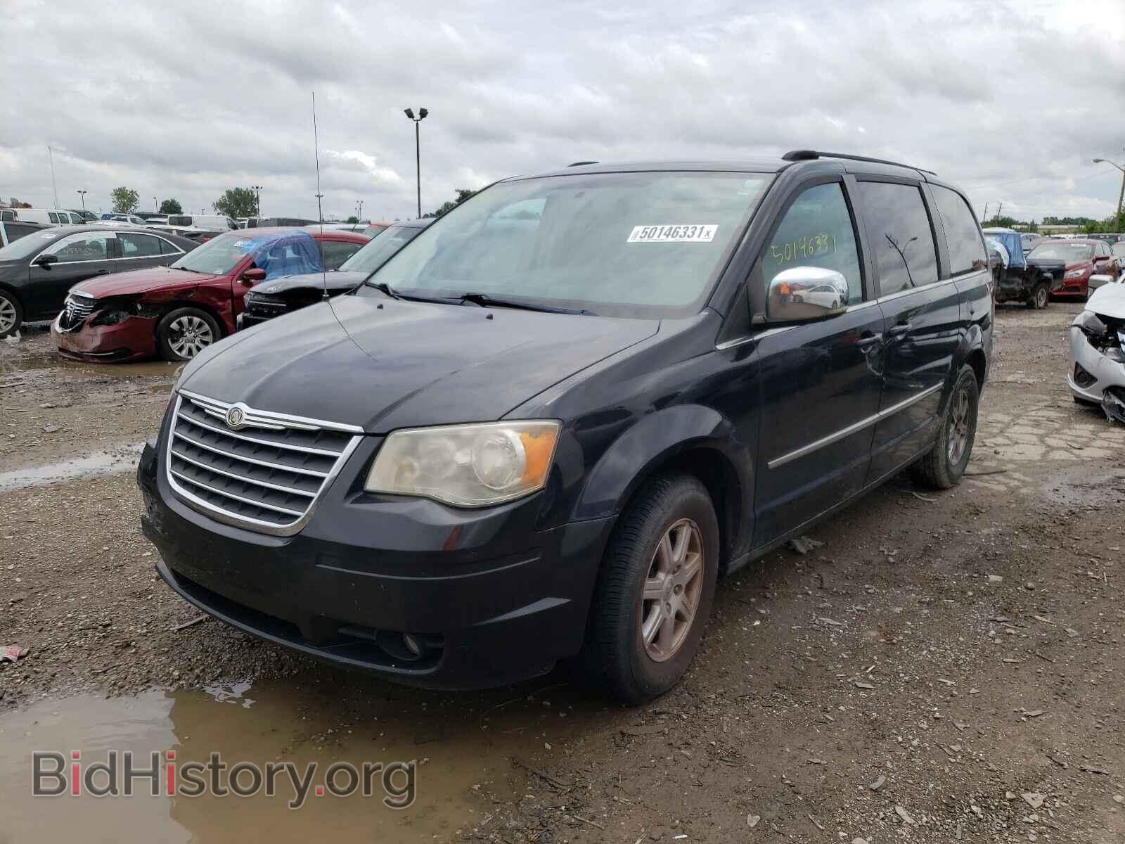 2010 CHRYSLER MINIVAN - VIN: 2A4RR8D14AR480883 - Photo 2