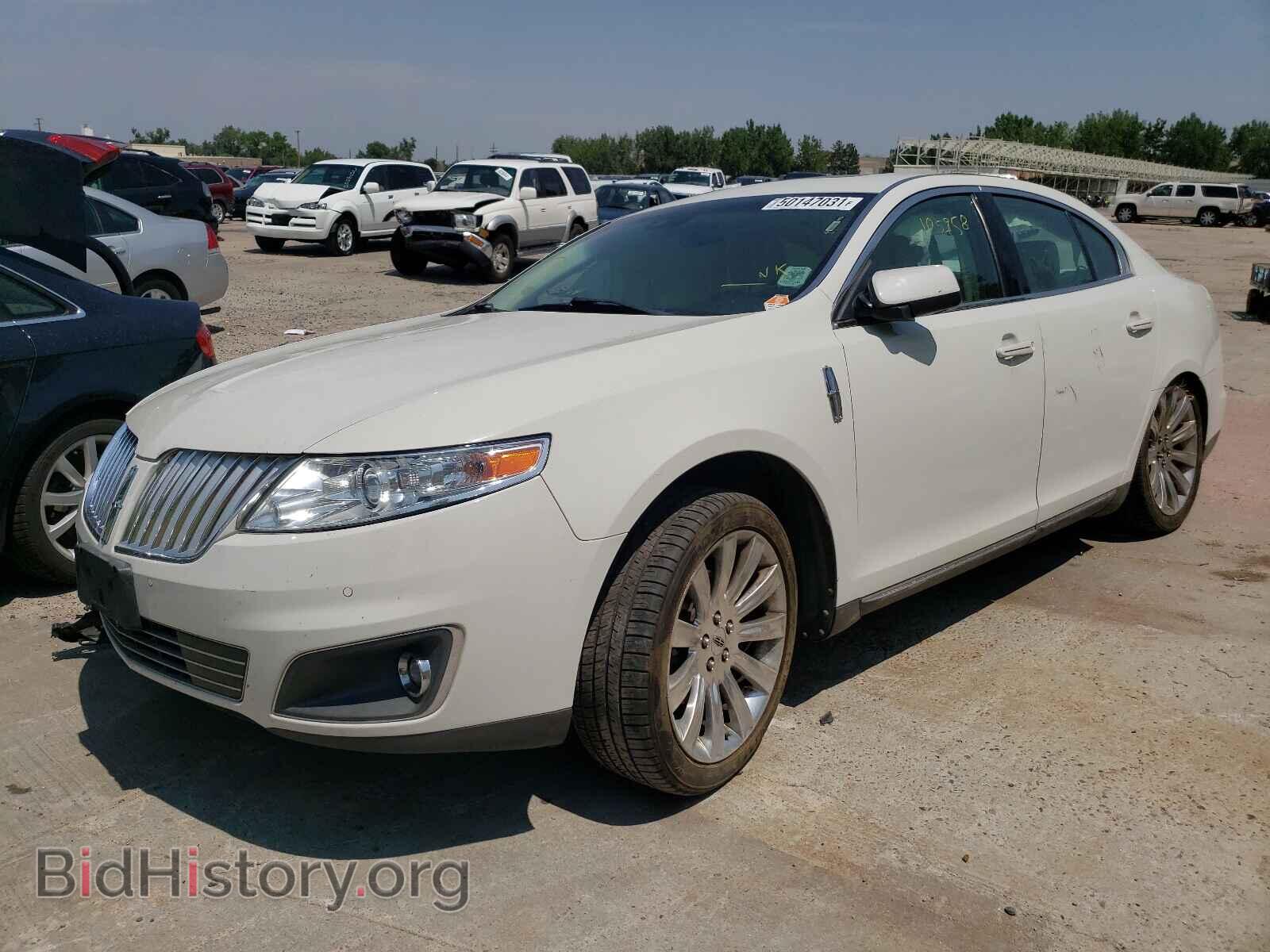 2009 LINCOLN MKS - VIN: 1LNHM94R89G631051 - Фото 2