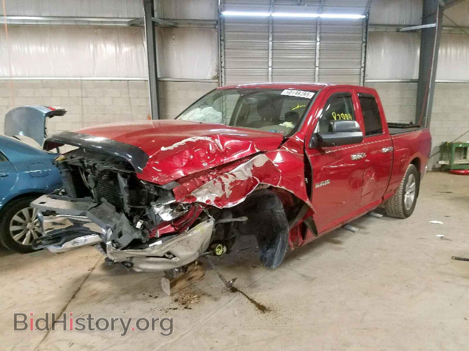 2010 DODGE RAM 1500 - VIN: 1D7RV1GT0AS256293 - Фото 2