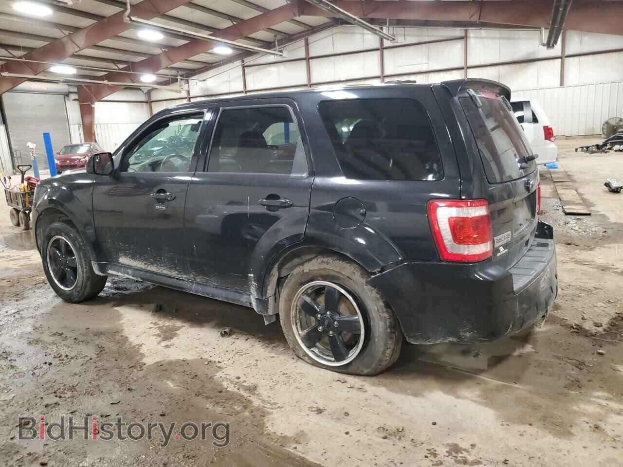 2011 FORD ESCAPE - VIN: 1FMCU9DG1BKC45177 - Фото 2