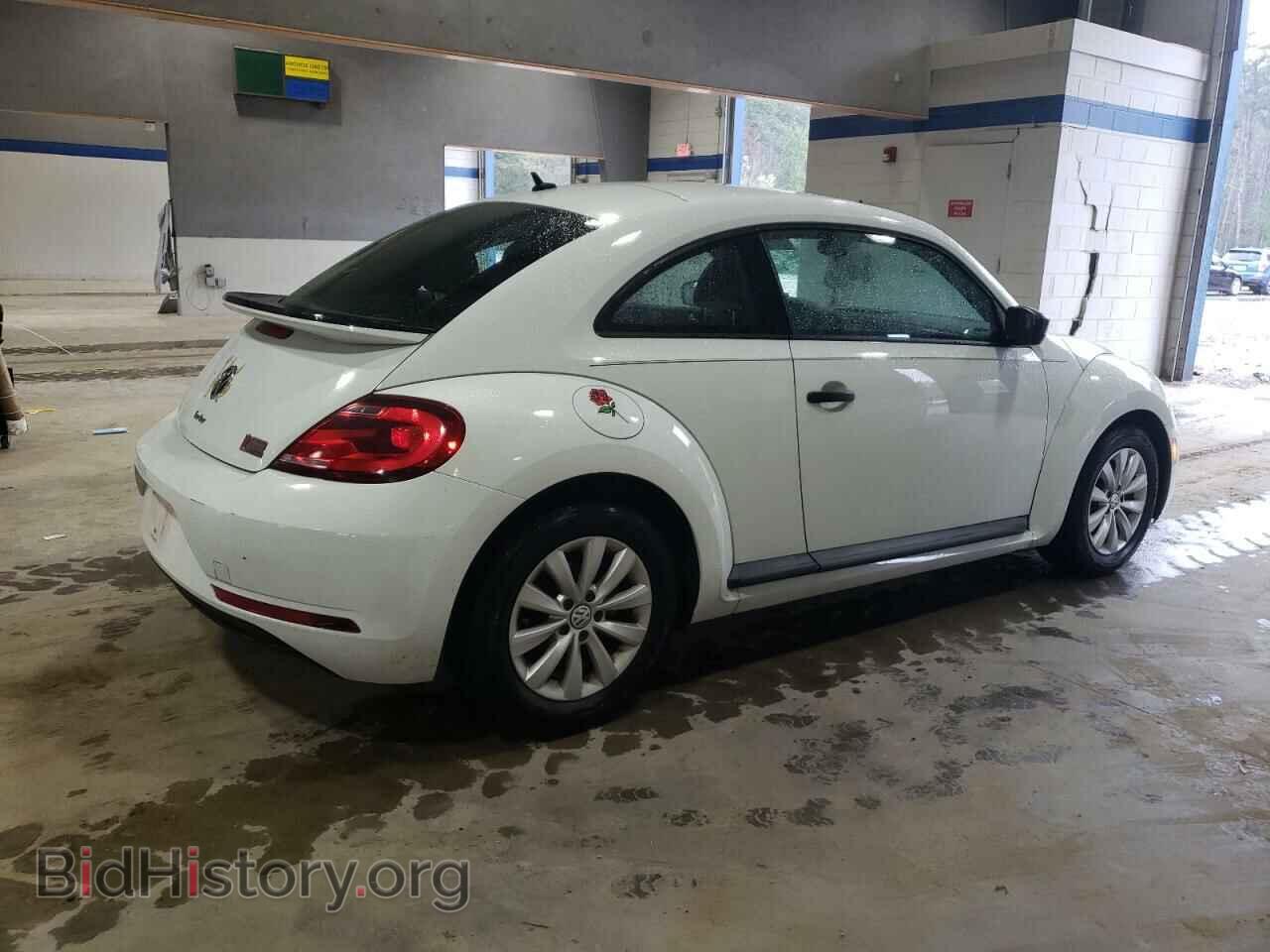 2018 VOLKSWAGEN BEETLE - VIN: 3VWFD7AT0JM719633 - Фото 3