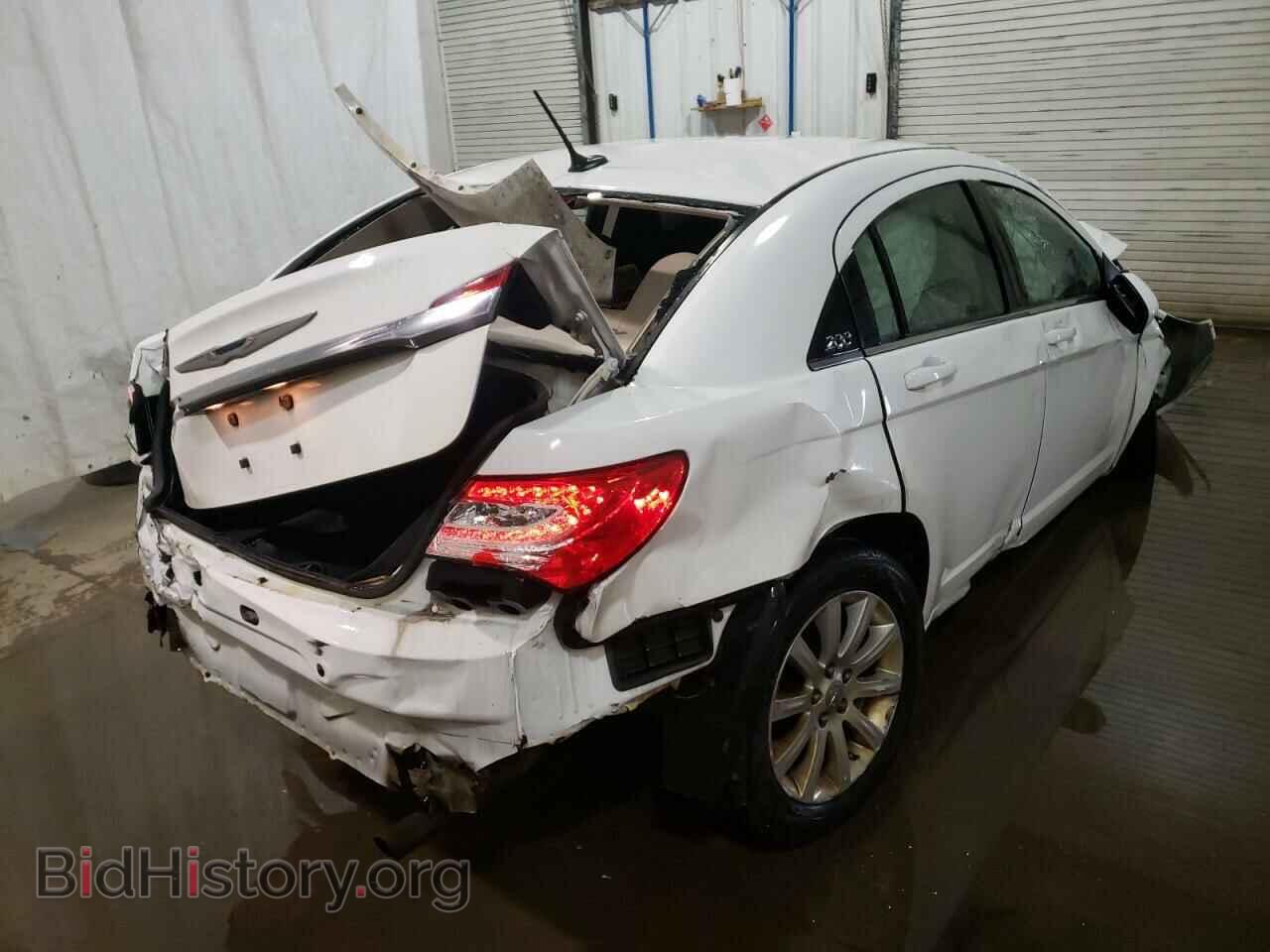 2012 CHRYSLER 200 - VIN: 1C3CCBBB9CN129588 - Фото 4