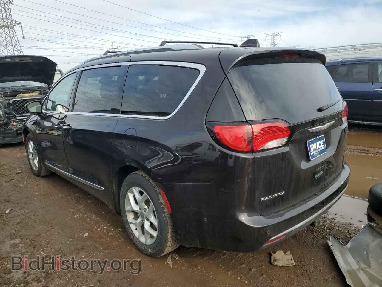 2017 CHRYSLER PACIFICA - VIN: 2C4RC1EG3HR768650 - Photo 2