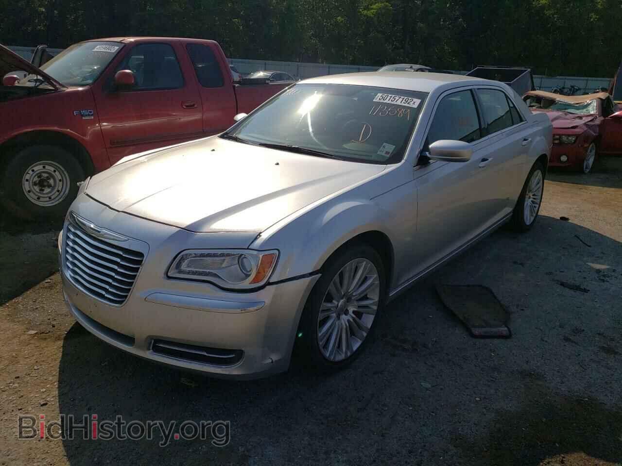 2012 CHRYSLER 300 - VIN: 2C3CCAAG8CH113589 - Фото 2