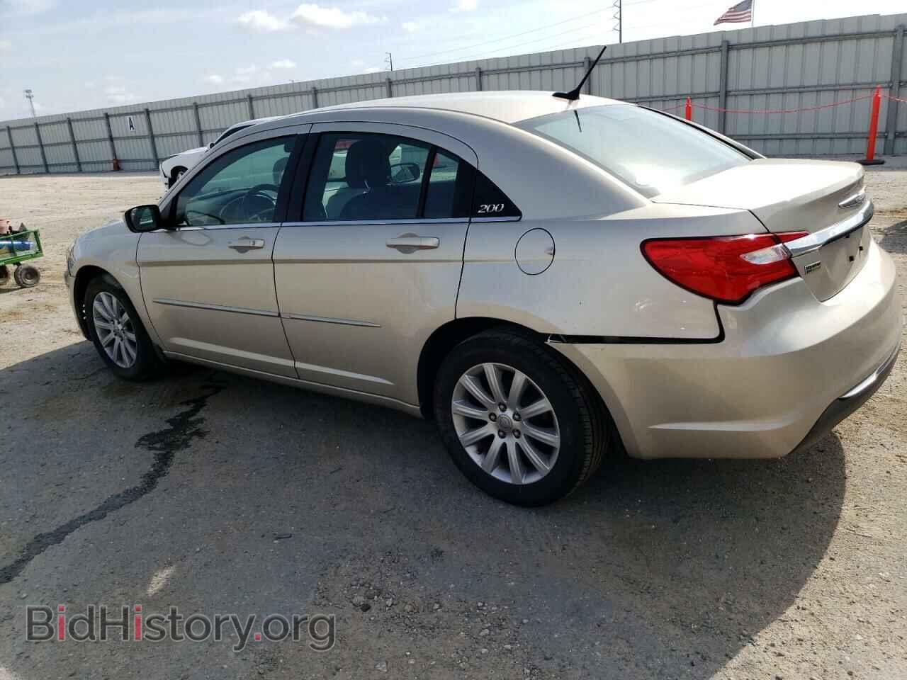 2014 CHRYSLER 200 - VIN: 1C3CCBBG1EN204251 - Фото 2