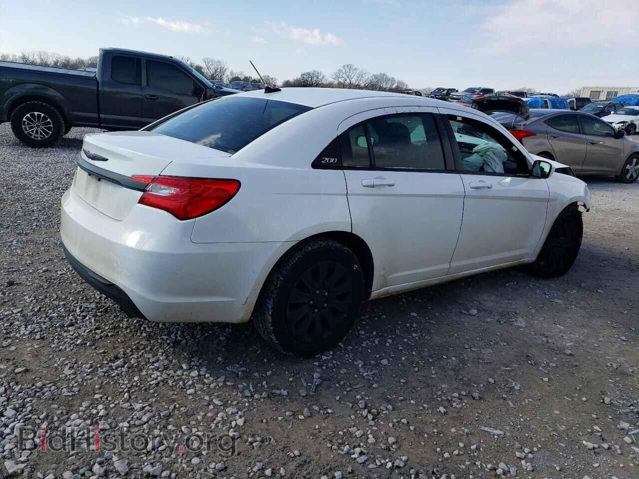 2013 CHRYSLER 200 - VIN: 1C3CCBAG1DN743176 - Фото 3