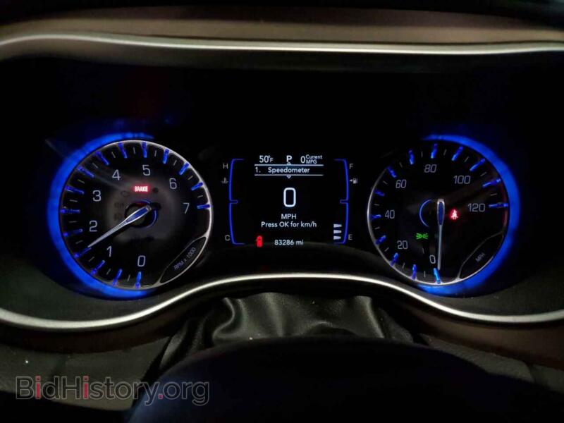 2019 Chrysler PACIFICA (VIN 2C4RC1FG1KR705097) — photo 9 of 13