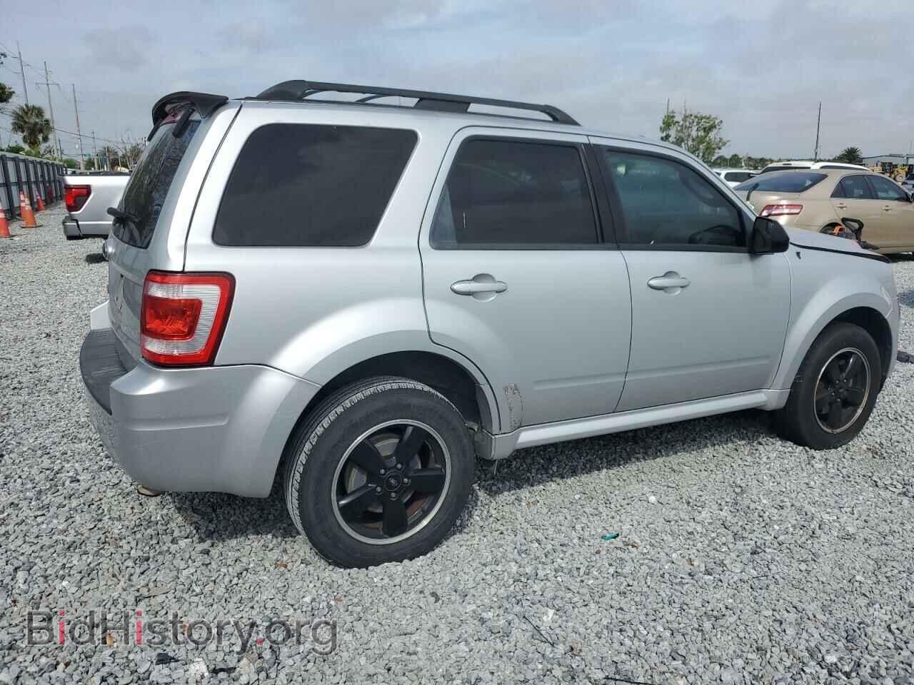 2010 FORD ESCAPE - VIN: 1FMCU0D70AKA32442 - Фото 3