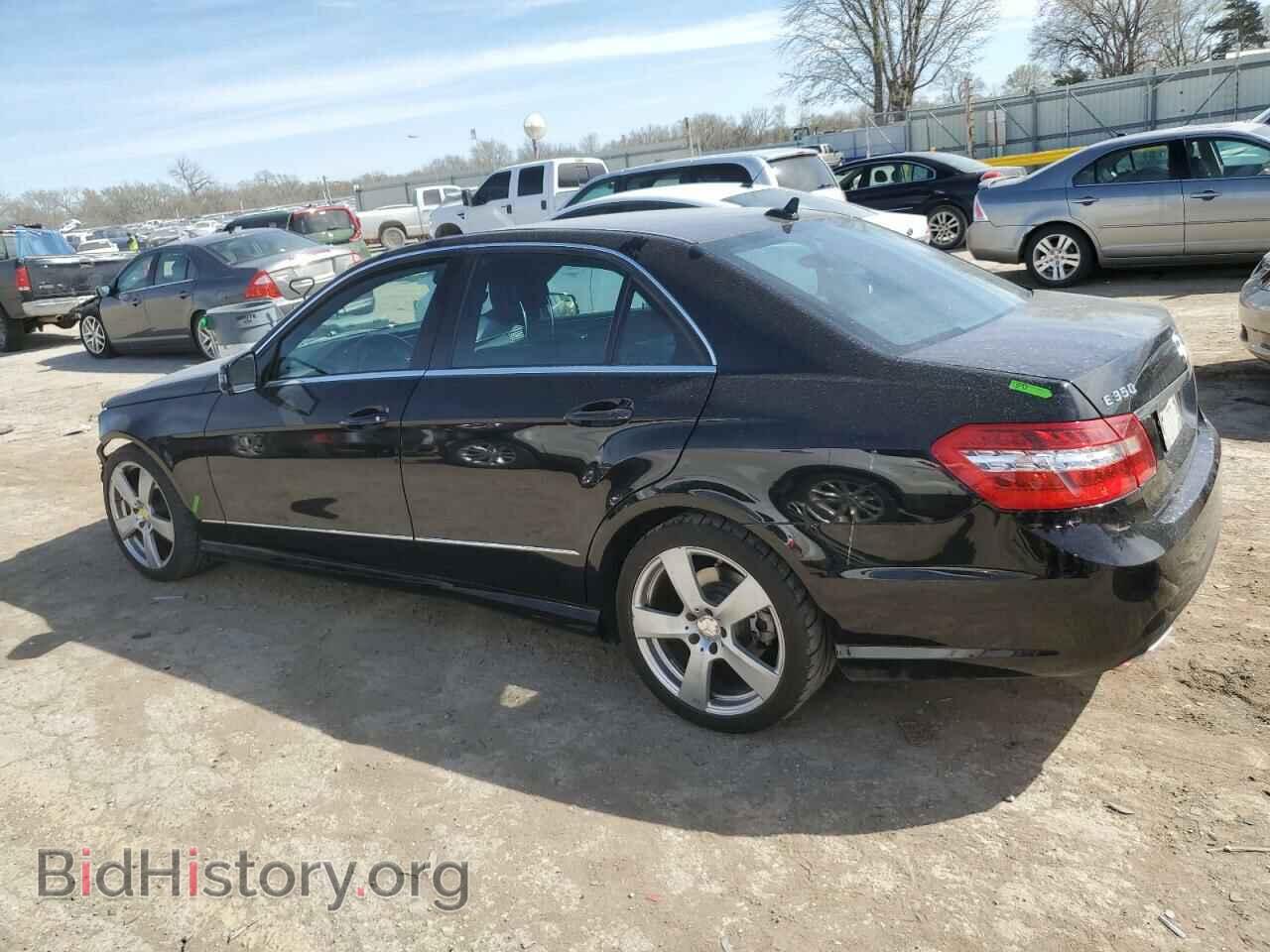 2011 MERCEDES-BENZ E-CLASS - VIN: WDDHF5GB3BA301032 - Фото 2